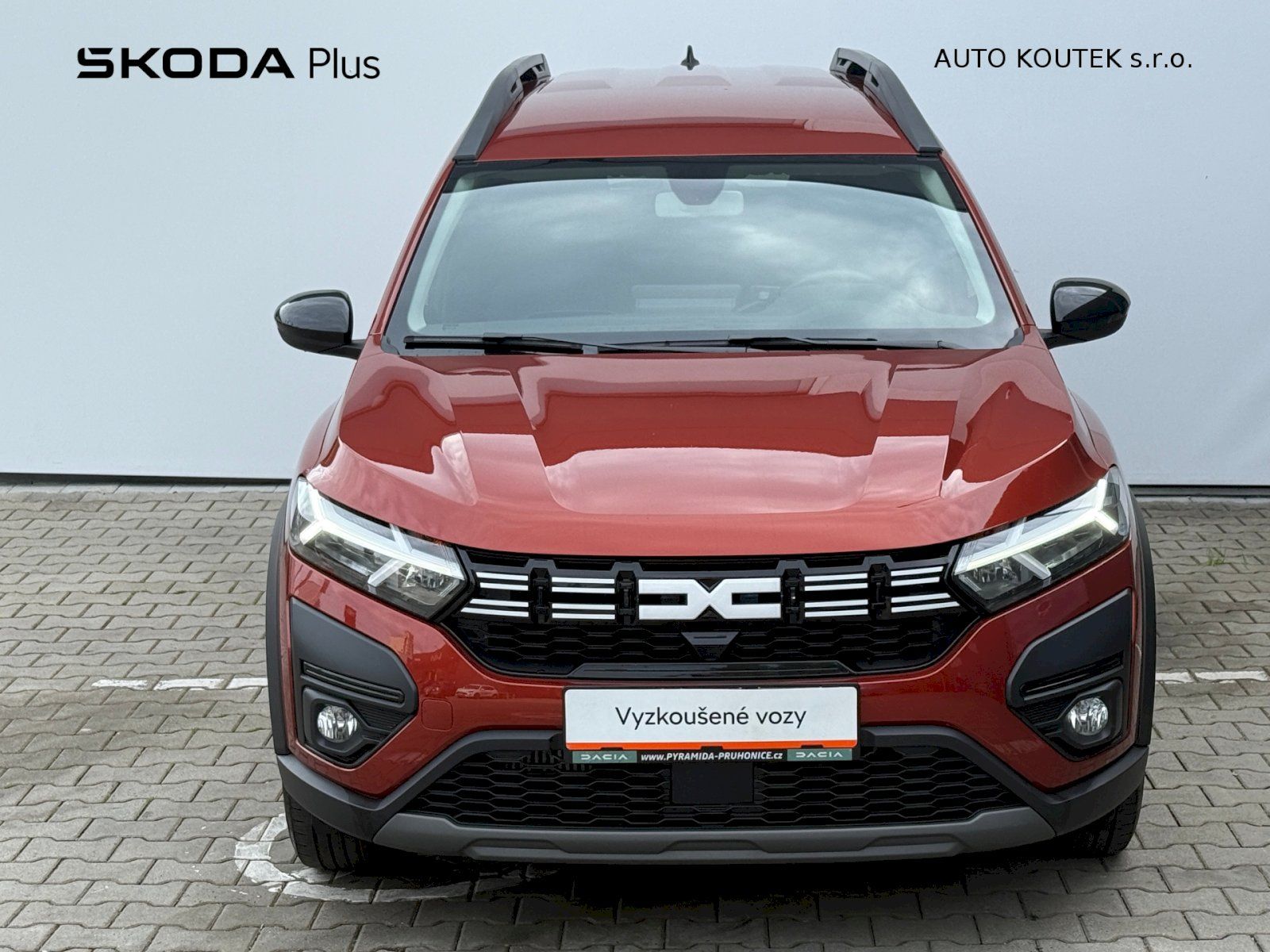 Dacia Jogger, 1.0 Xtreme 81kW/110PS 7 Míst - fotka 4
