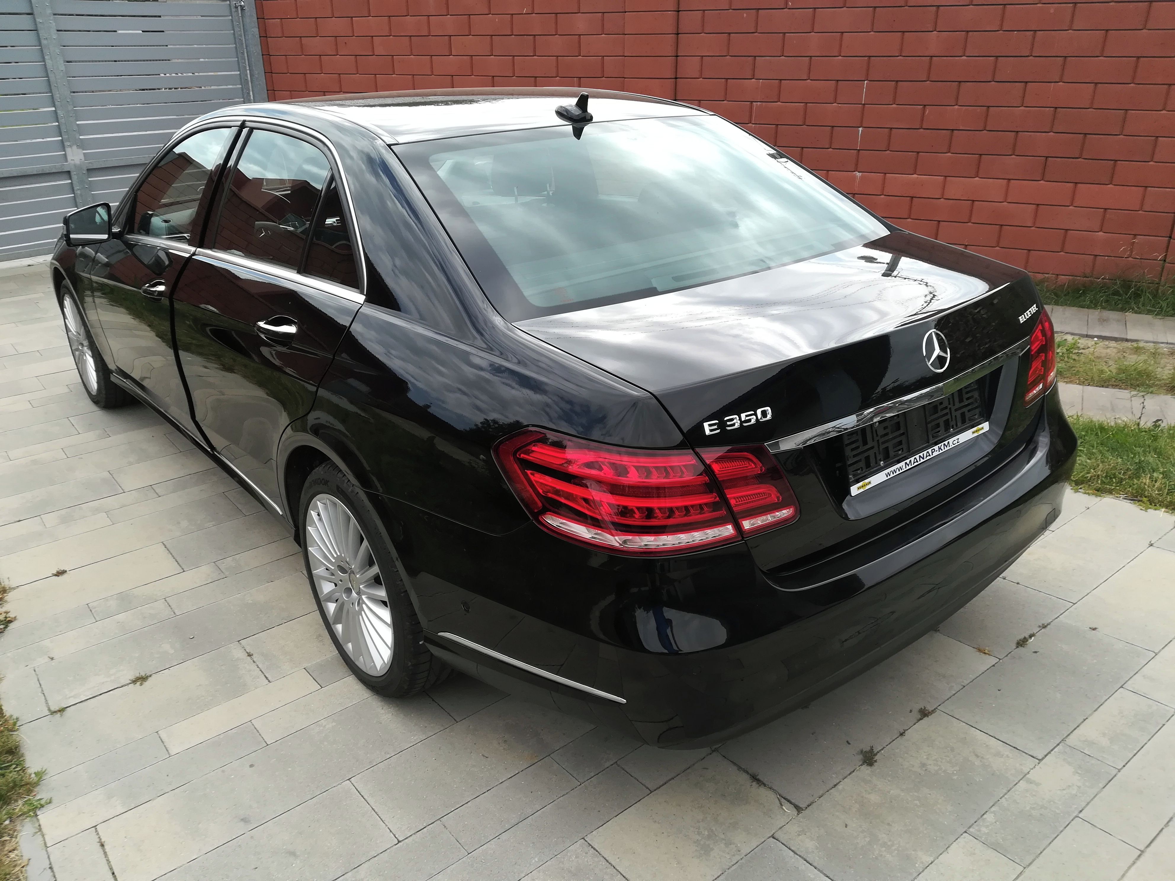 Mercedes-Benz Třídy E, 350 CDI 4MATIK - fotka 4