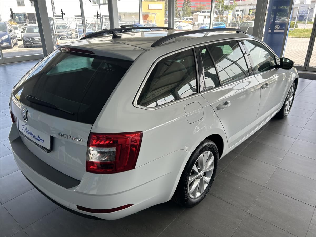 Škoda Octavia, 1,0   TSI 85kW,TAŽNÉ,NAVIGACE - fotka 6