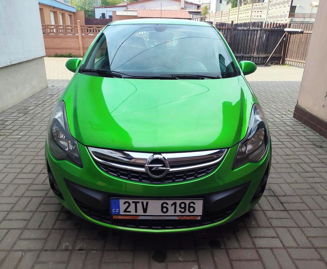 Opel Corsa, 1,2 63 KW , ČR - fotka 3