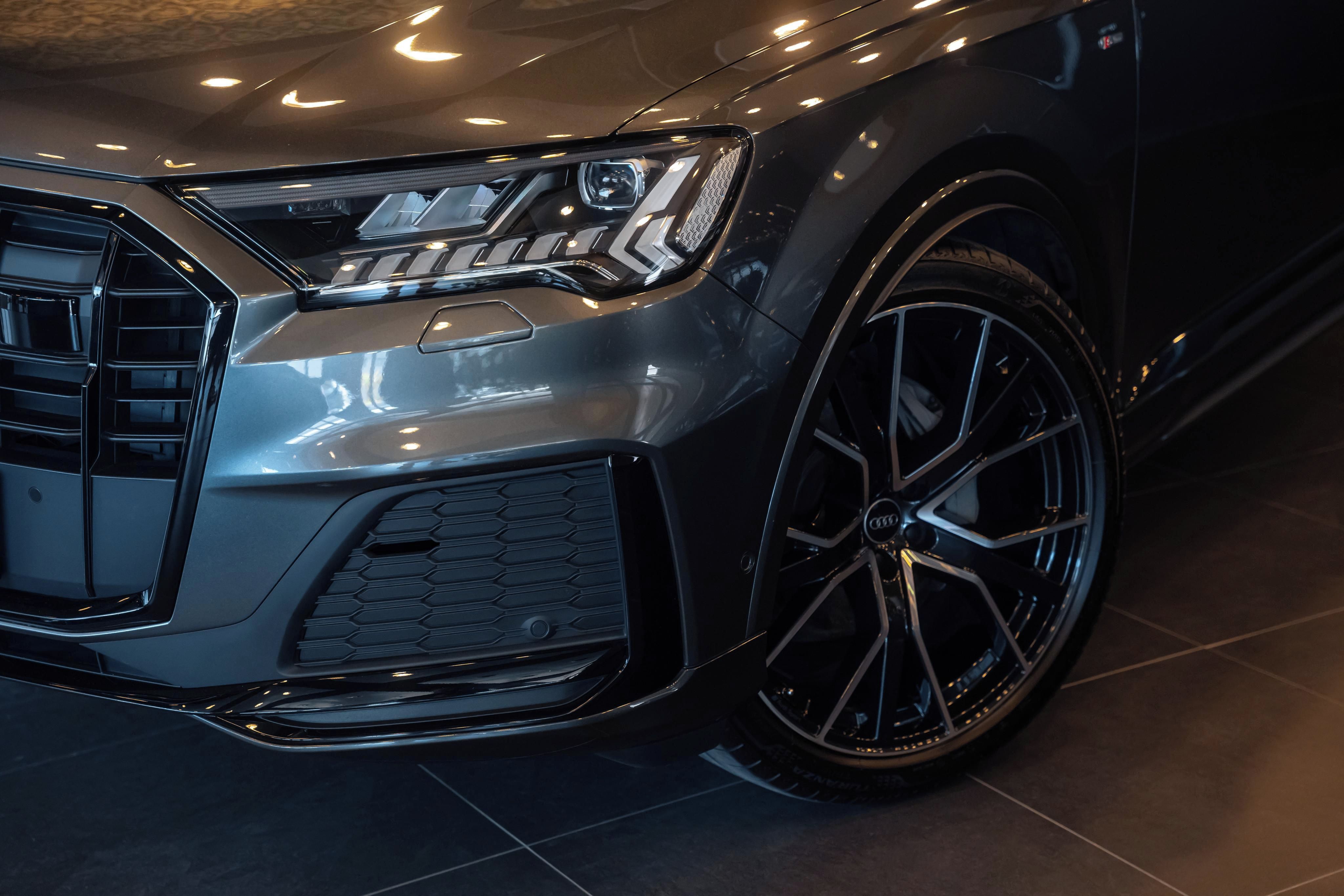 Audi Q7, 50 TDI Quattro S-Line ZÁRUKA - fotka 2