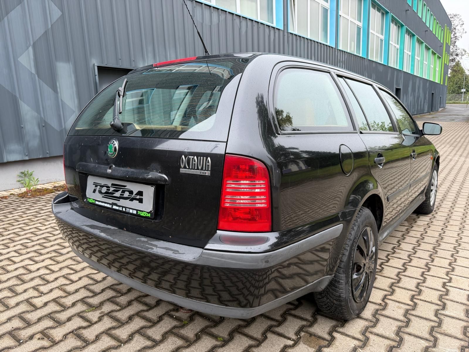Škoda Octavia, 1,9 TDI / 81 kW / + alu kola - fotka 5