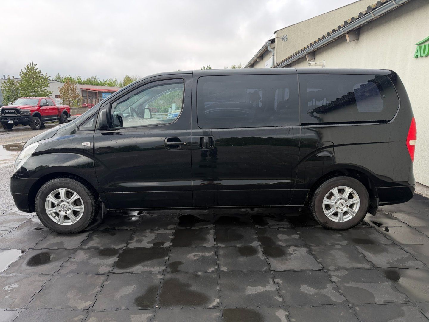 Hyundai H 1, 2.5 CRDi 125kW - velky servis - fotka 4