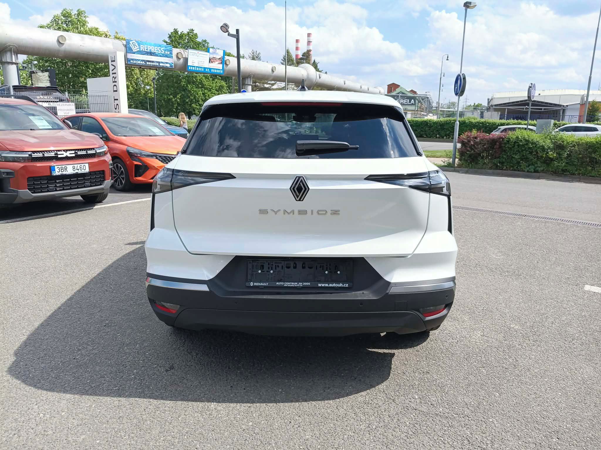 Renault Symbioz, techno mild hybrid 140 EDC - fotka 4