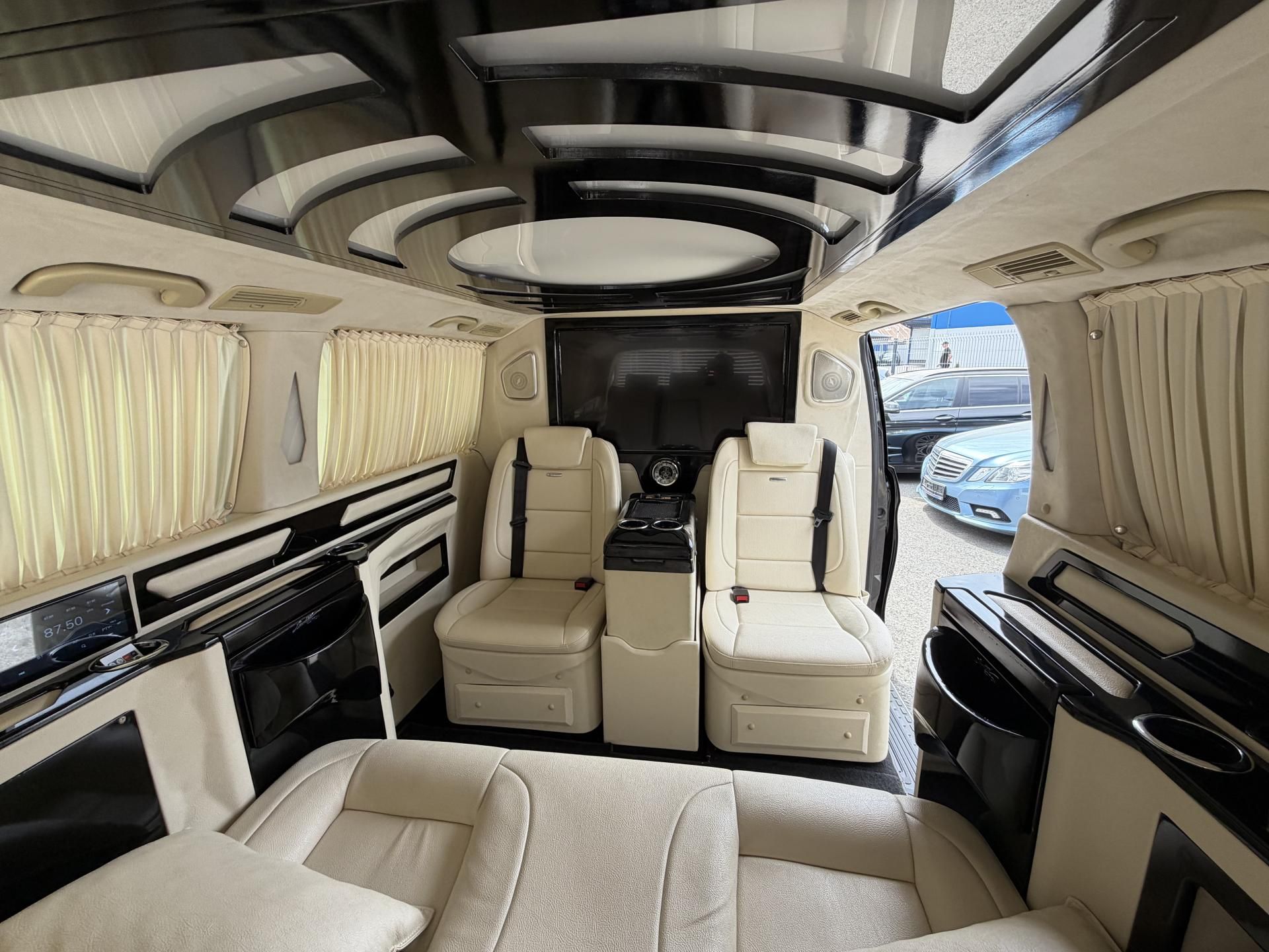 Mercedes-Benz Vito, Maybach Edition - fotka 4