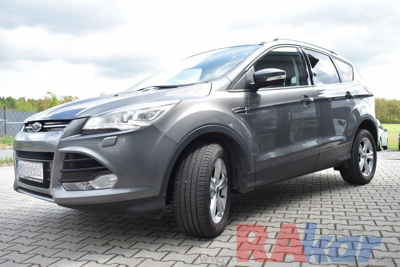 Ford Kuga, Titanium 2,0TDCI  Aut. 4x4 - fotka 2