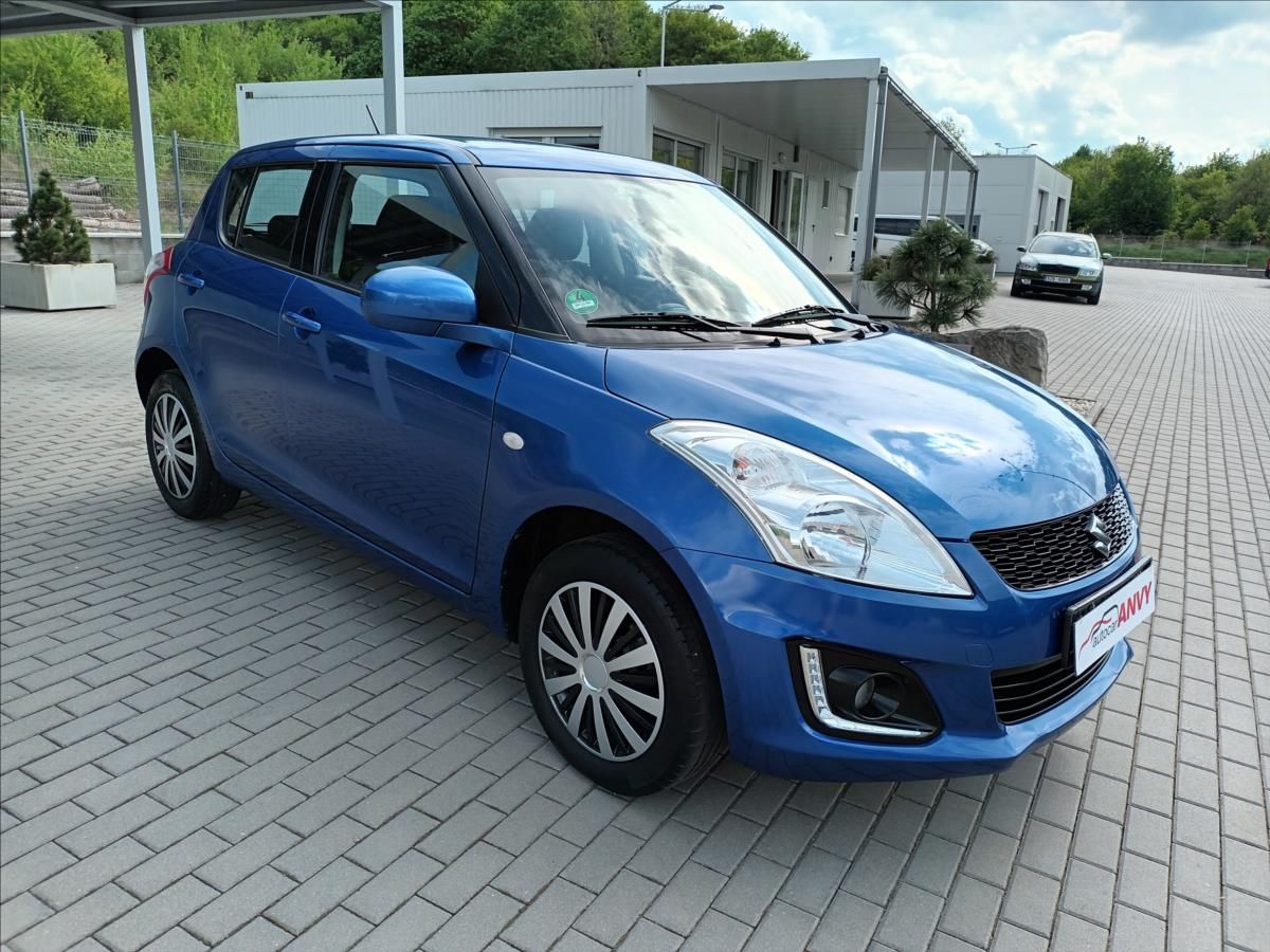 Suzuki Swift, 1,2 i,4x4,VÝHŘEV,SERVIS,KOLA, - fotka 3