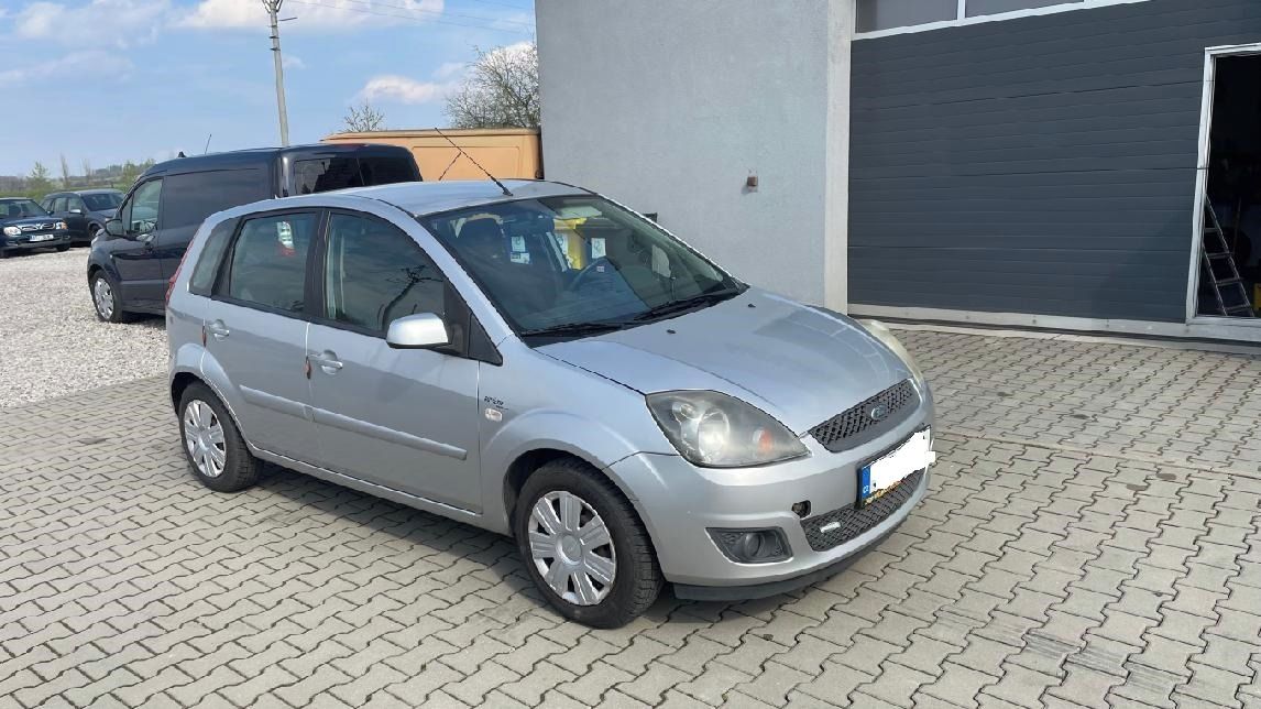 Ford Fiesta, 1.3i 51KW // AC // VYH.SKLO //