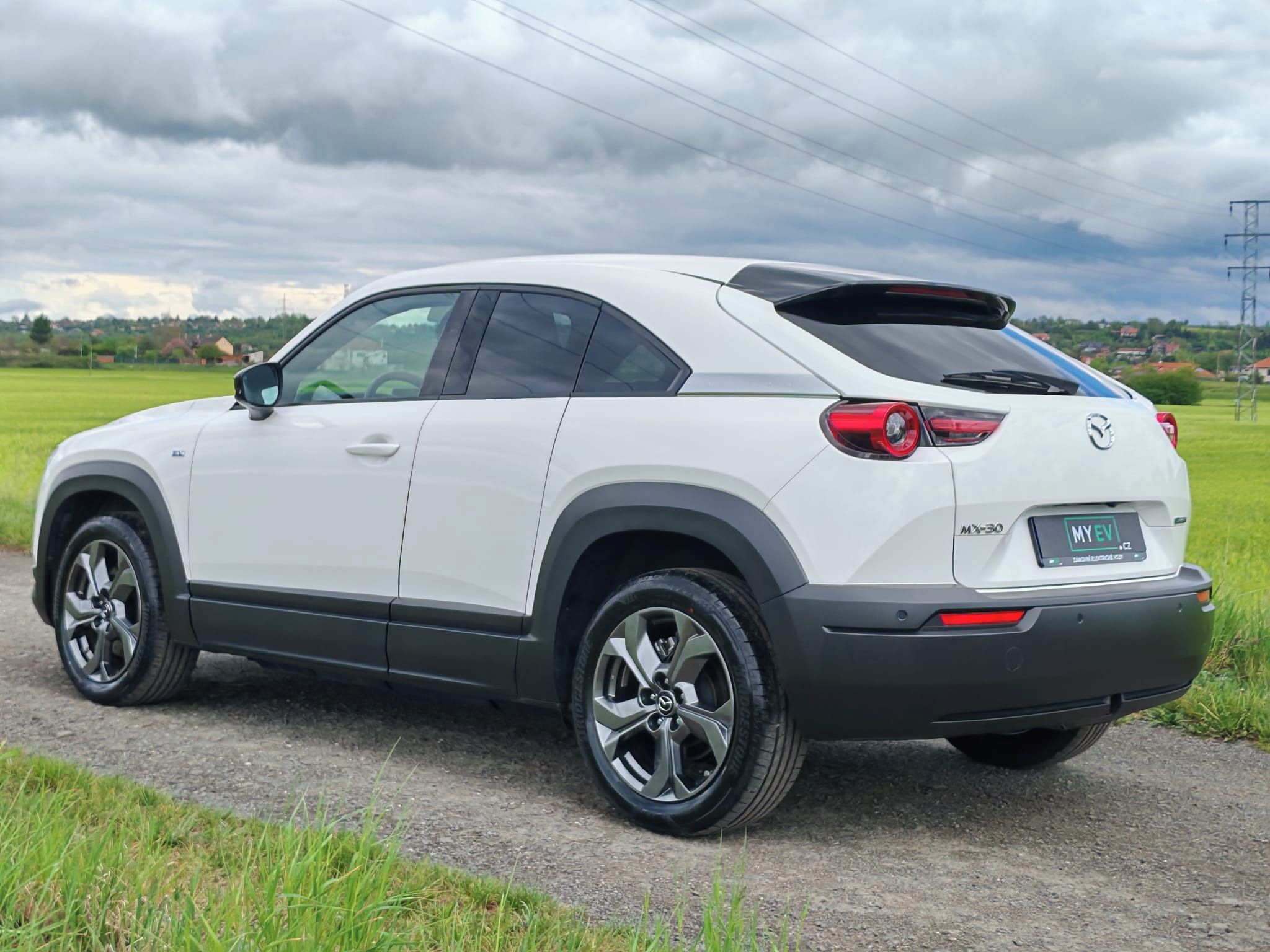 Mazda MX-30, 35.5kWh, EXCLUSIVE, SOH 96% - fotka 5