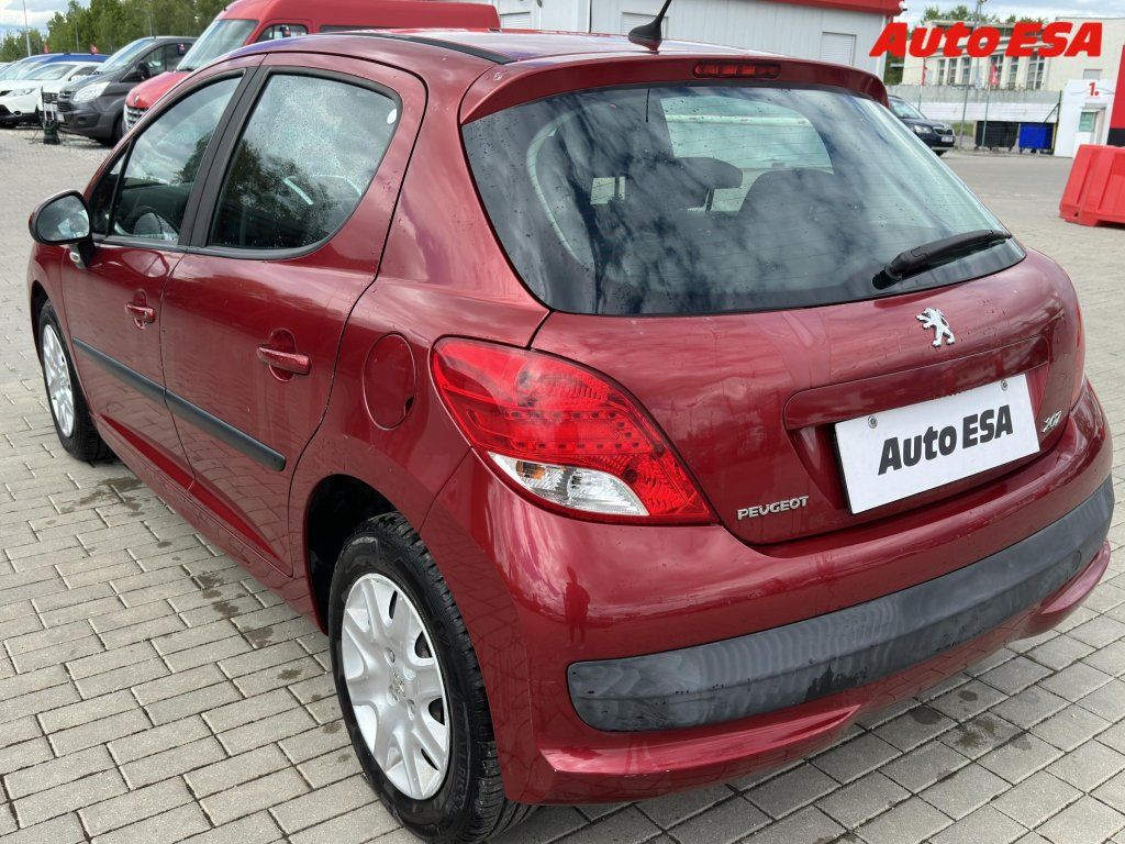 Peugeot 207, 1.4i - fotka 4