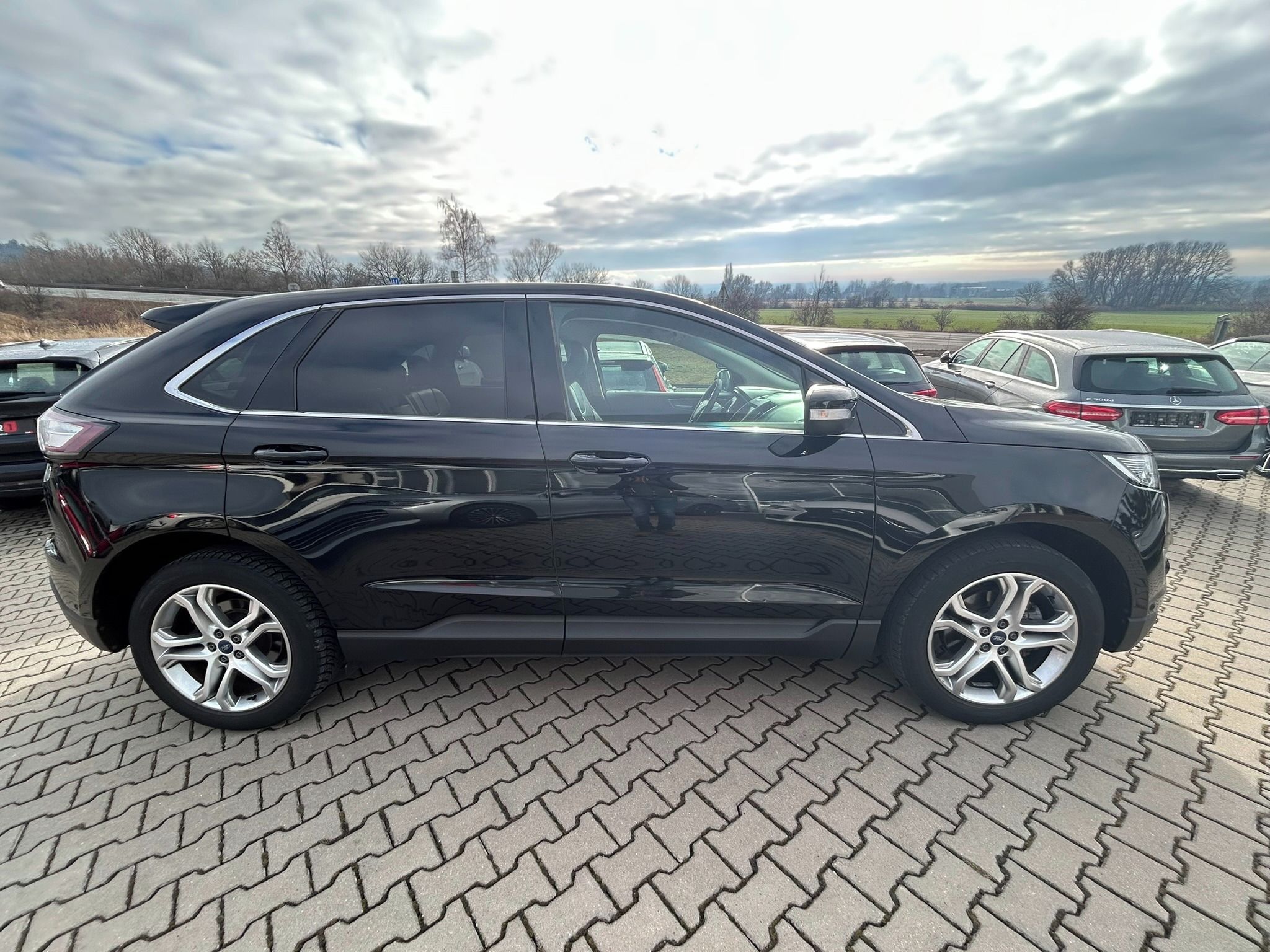 Ford Edge, 2.0TDCI TITANIUM*AWD*PANORAMA - fotka 4
