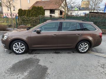 Octavia COMBI 1.6TDi DSG Style