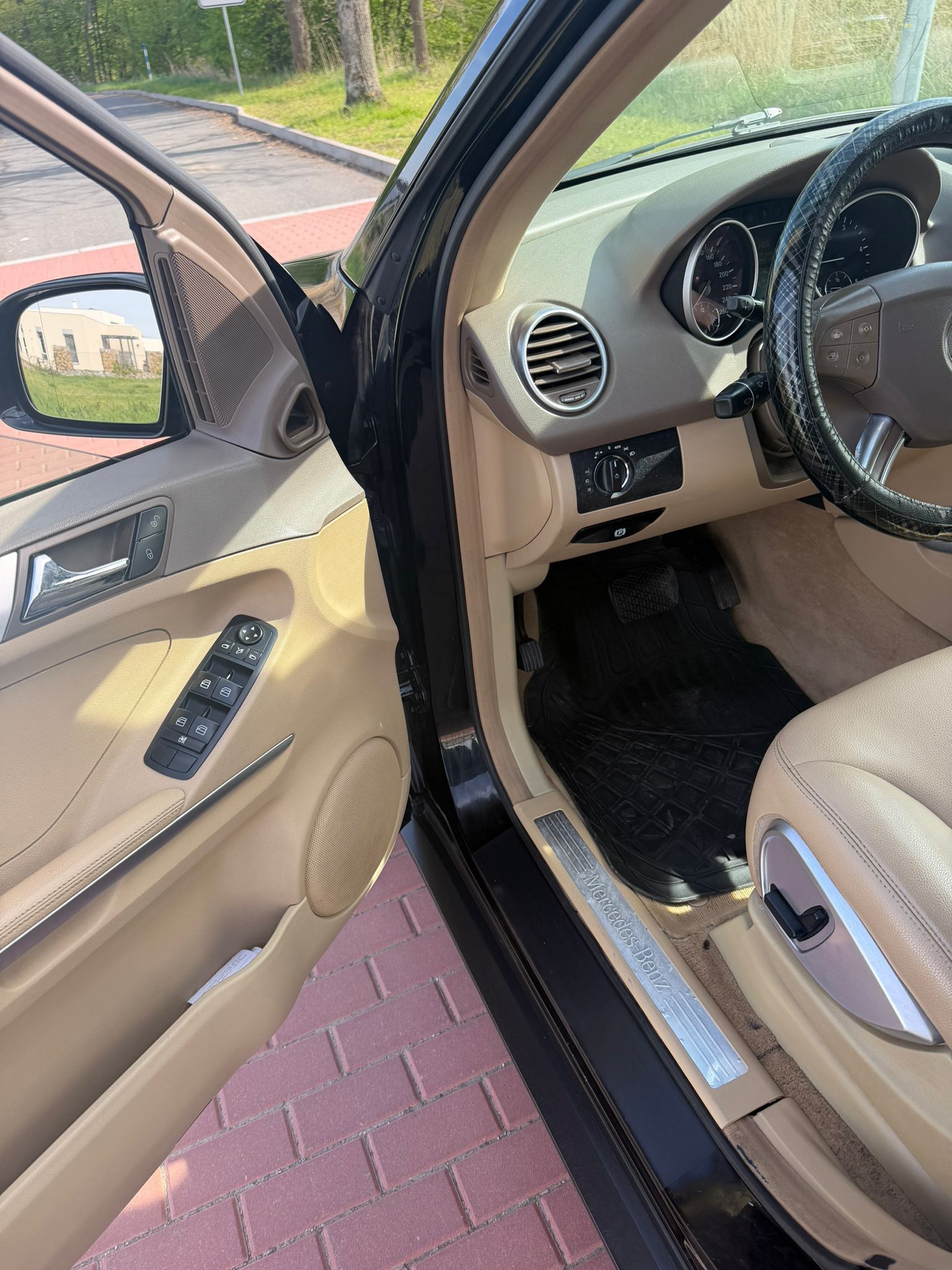Mercedes-Benz ML, 320 CDI, 4x4, bez vzduchu - fotka 6