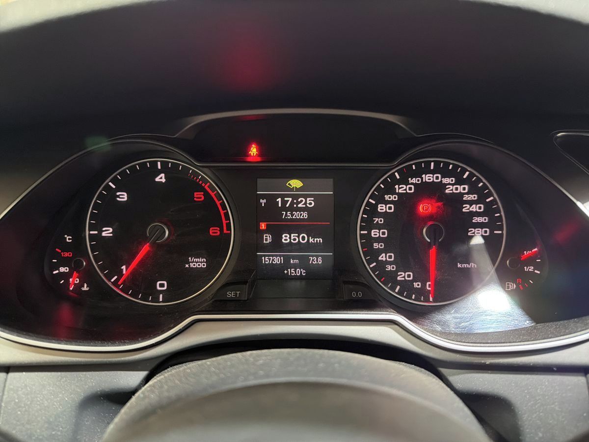 Audi A4, 2.0 Tdi 130KW 3X S-LINE 157tkm - fotka 2