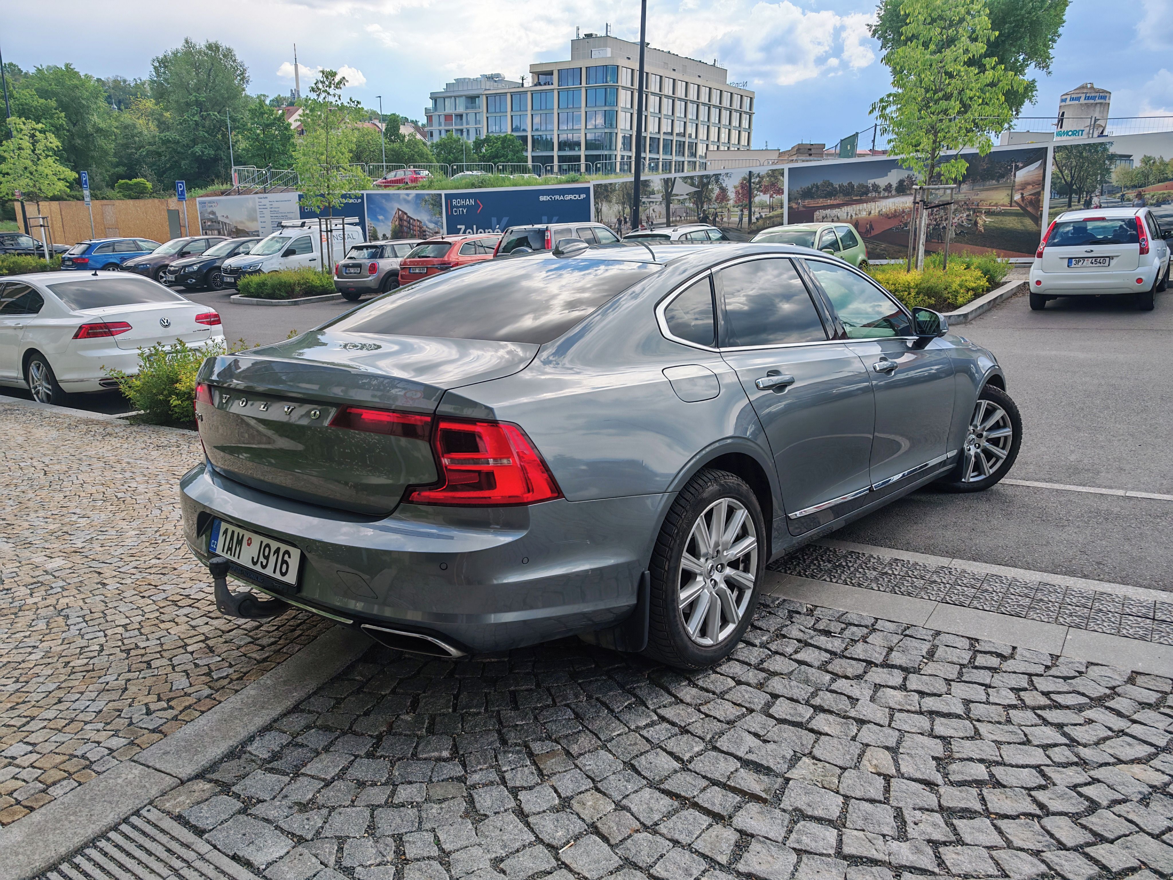 Volvo S90, D5 177kW - fotka 3