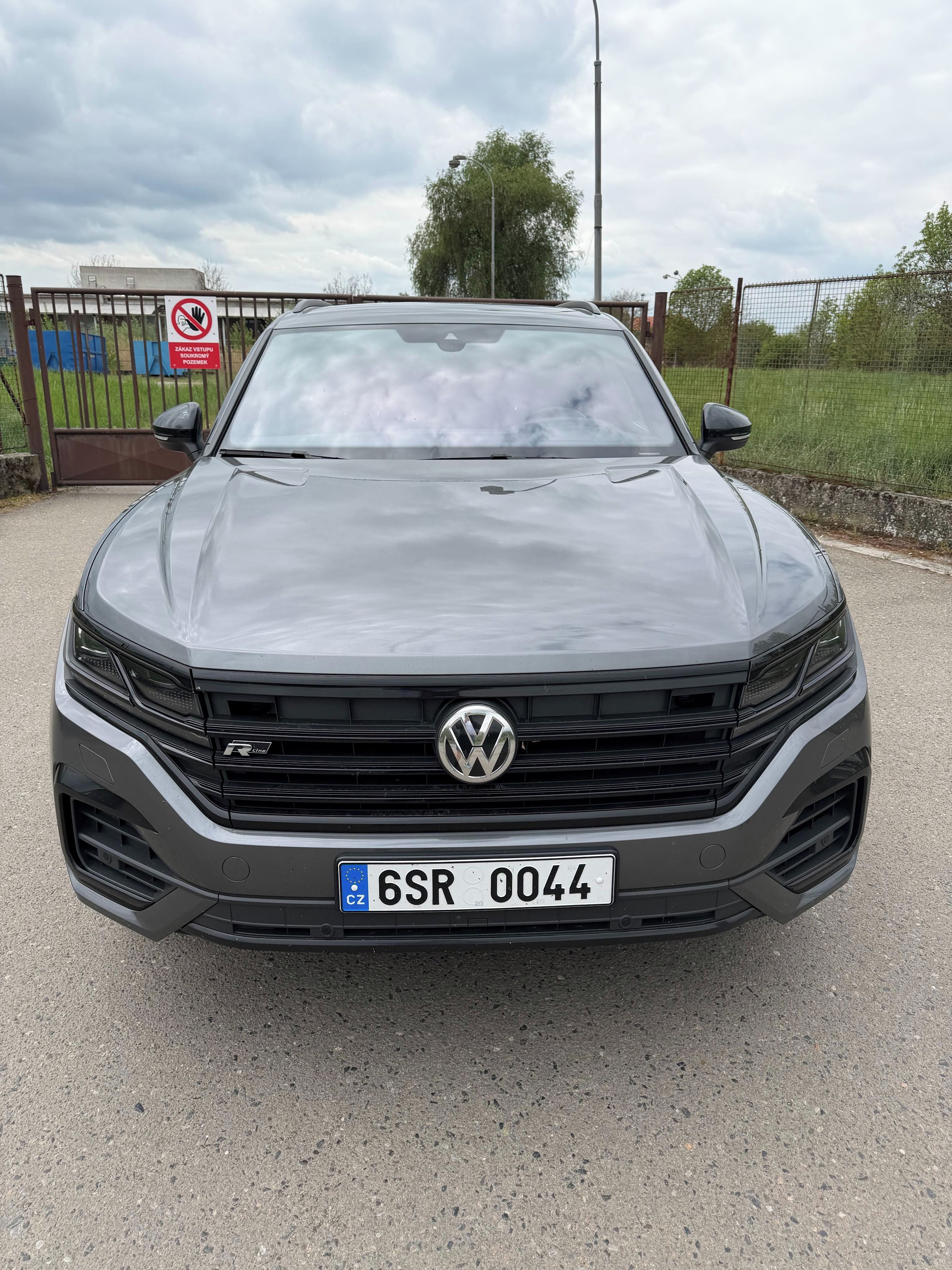 Volkswagen Touareg, VW TOUAREG 3,0 TDI R-LINE