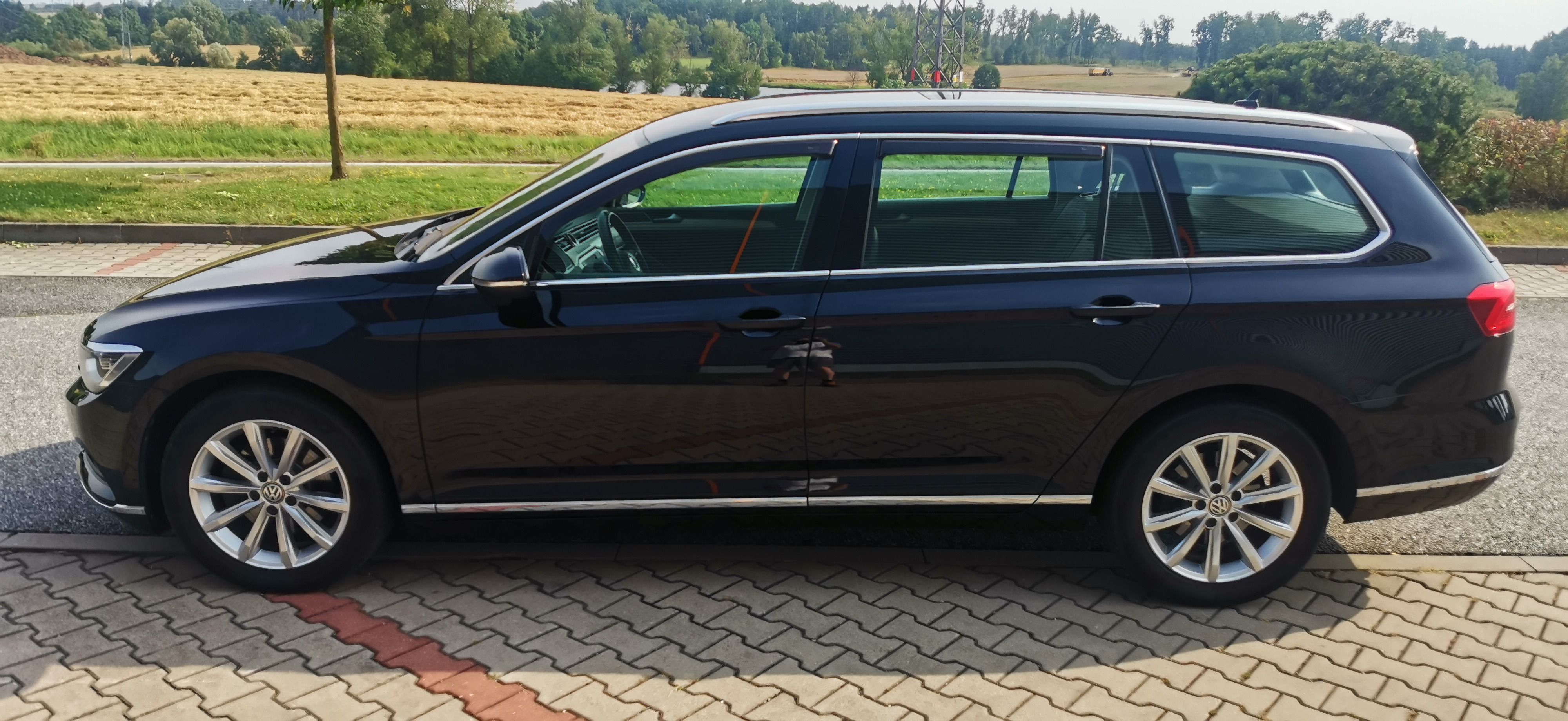 Volkswagen Passat, Servisováno,Webasto,automat - fotka 3