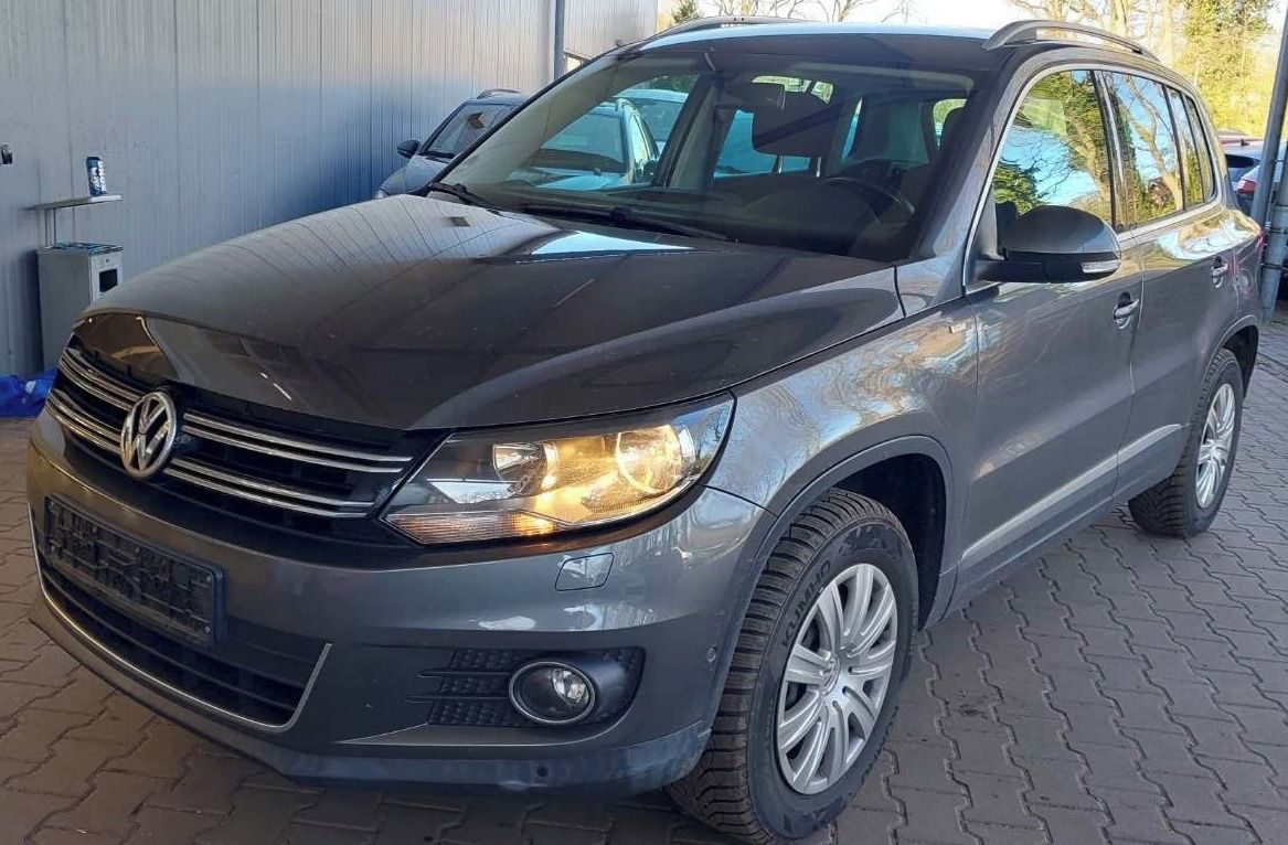Volkswagen Tiguan, 2.0 Tdi 103 KW PĚKNÁ VÝBAVA