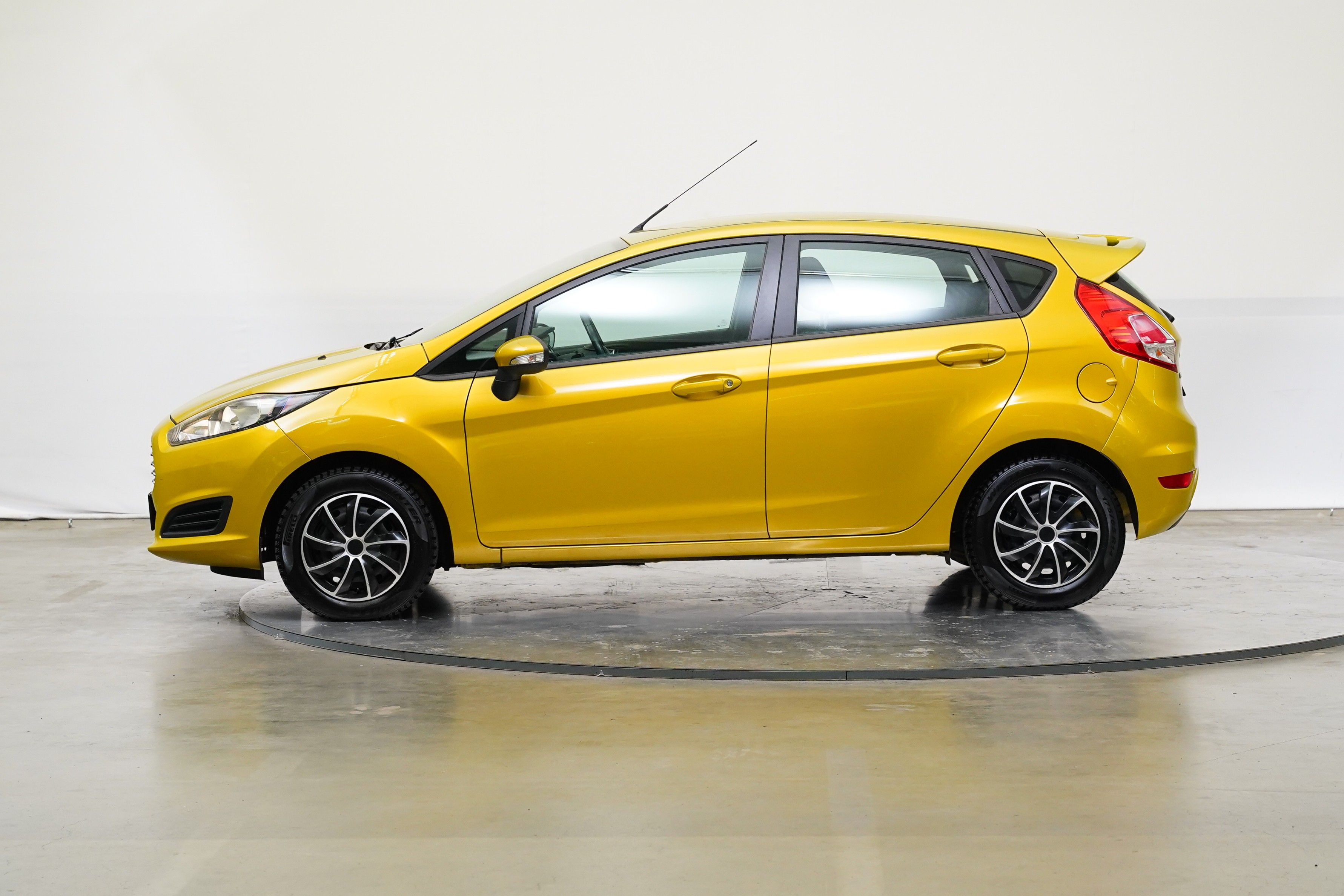 Ford Fiesta, 1.0 EcoBoost 74 kW Trend - fotka 3