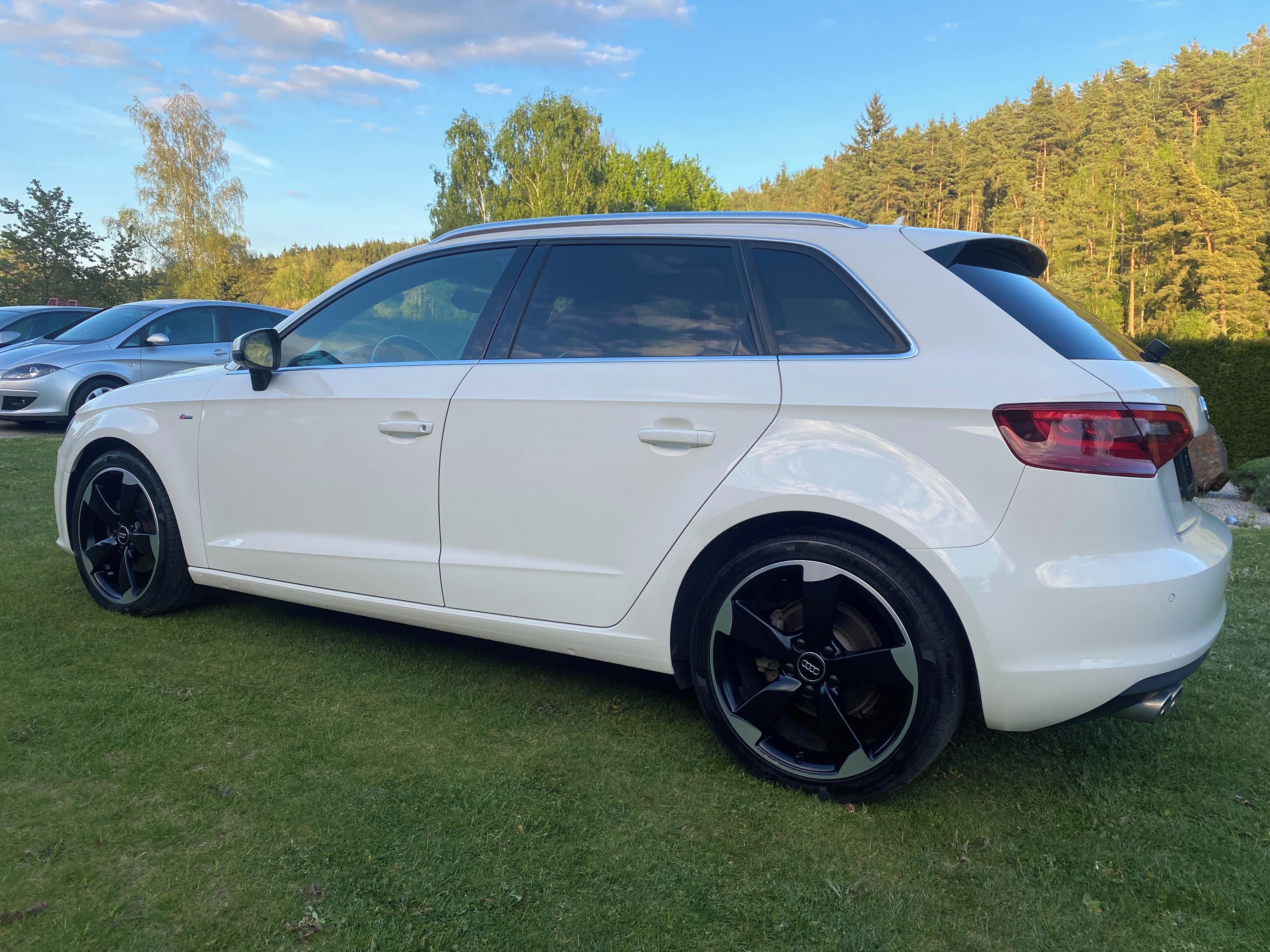 Audi A3, 2.0TDI,S-line,DSG,Šíbr,Výhřev - fotka 5