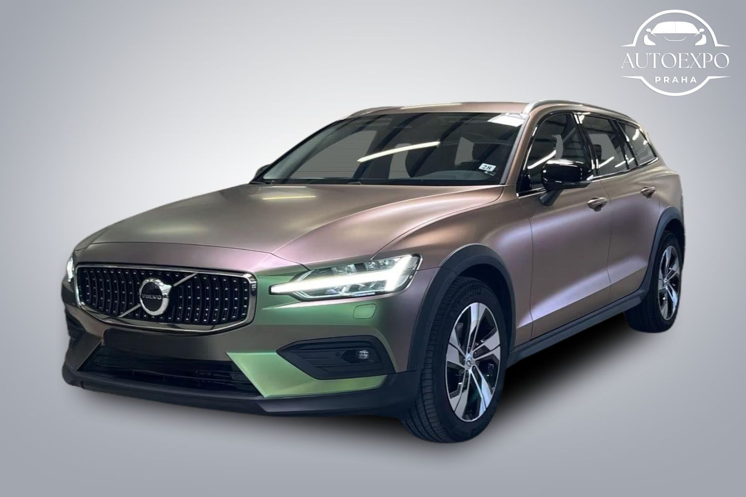 Volvo V60, Cross Country Plus AWD