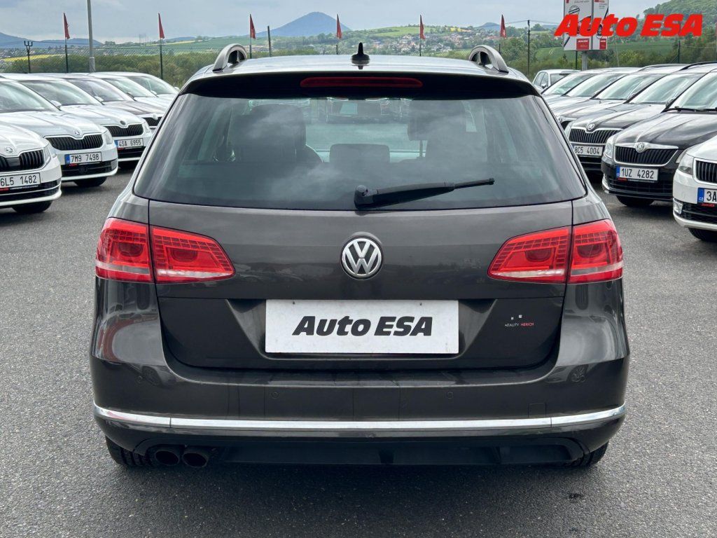 Volkswagen Passat, 2.0TDi - fotka 5