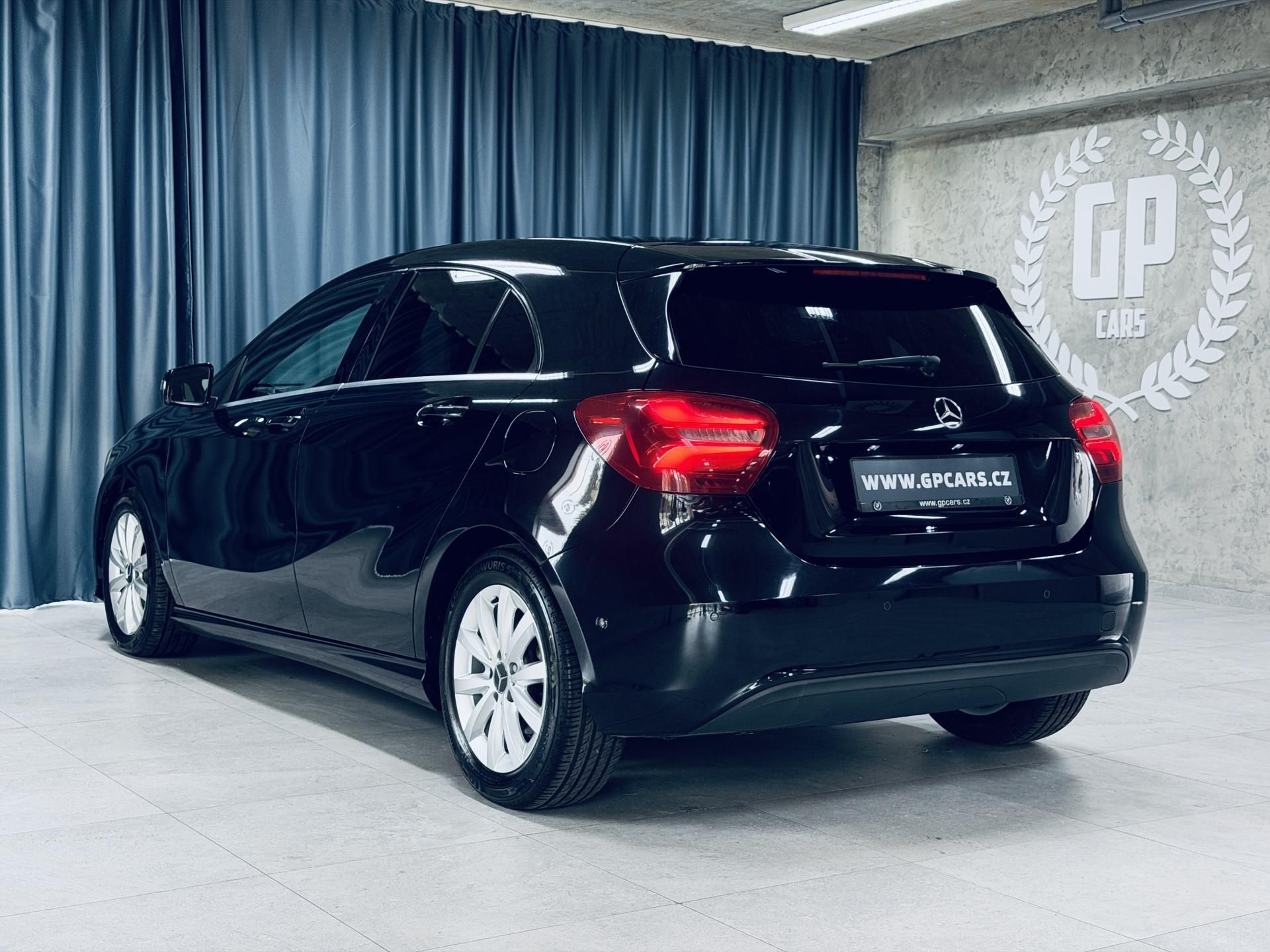 Mercedes-Benz Třídy A, 180D*KAMERA*KEYLESS - fotka 5