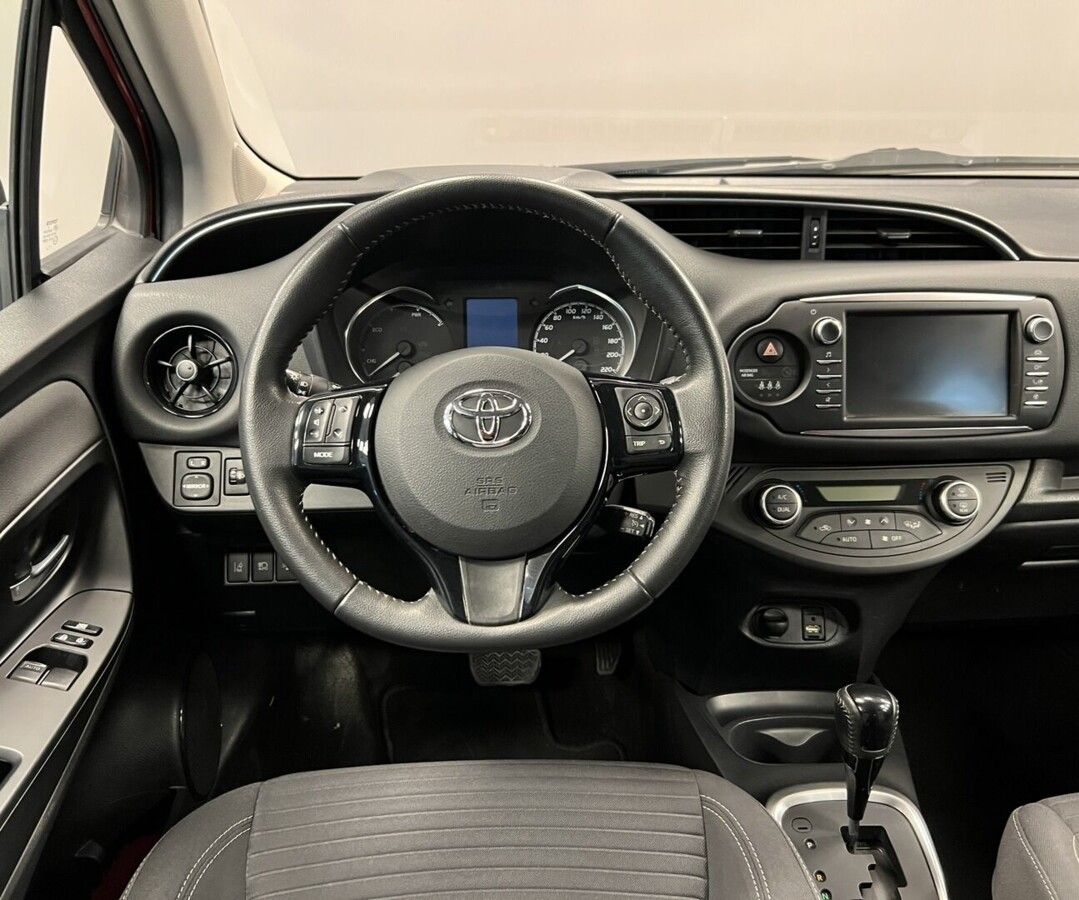 Toyota Yaris, Hybrid e-CVT Active Trend - fotka 5