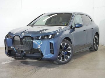 iX60 xDrive Tažné Harman