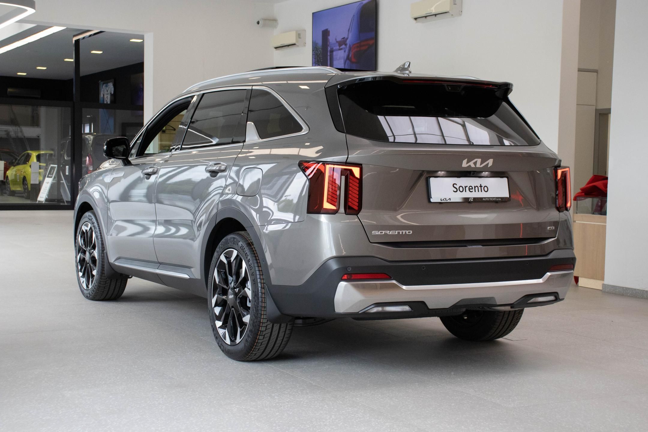 Kia Sorento, 2,2 CRDi 4x4 8DCT TOP - fotka 6
