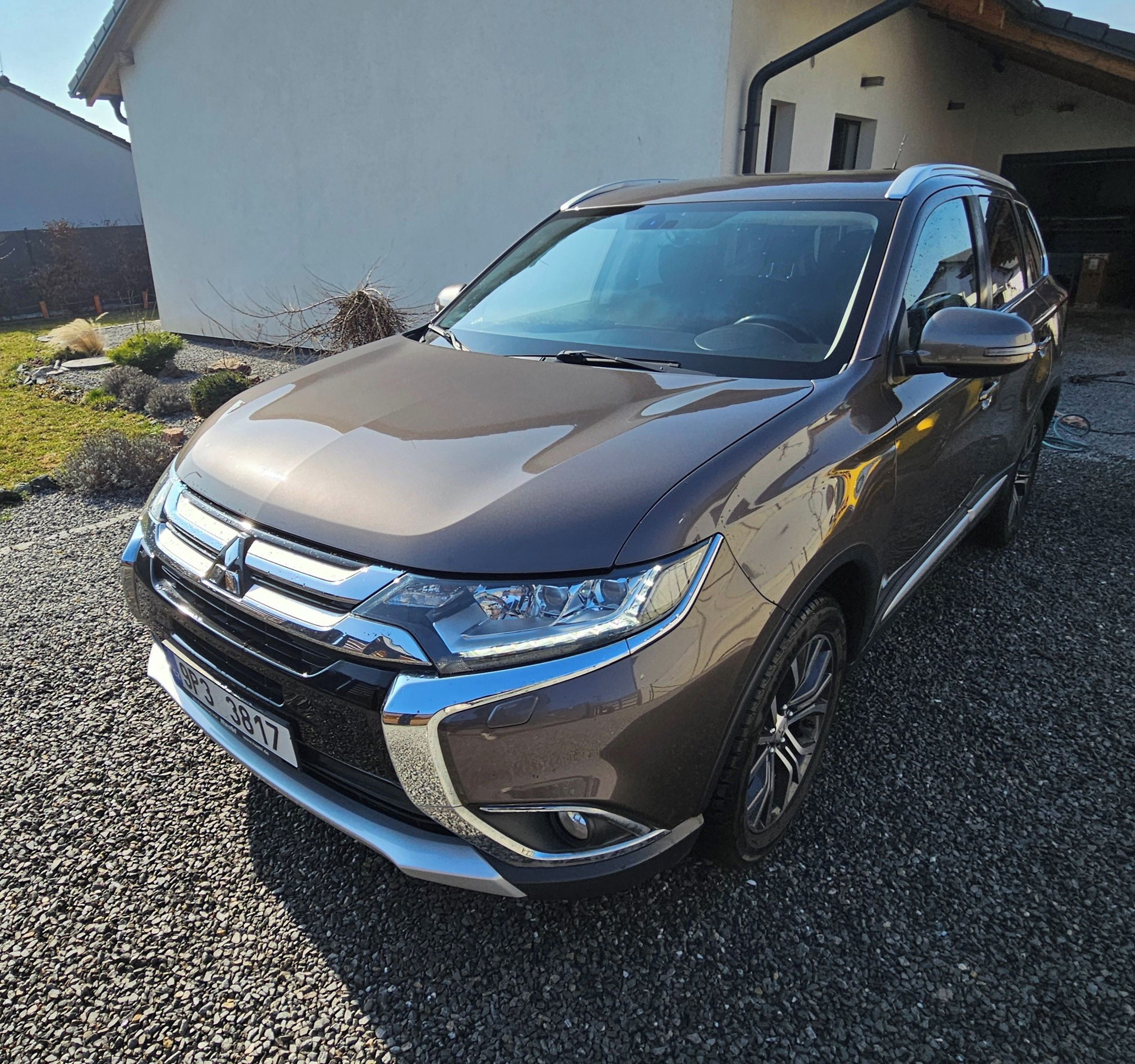 Mitsubishi Outlander, 2,2 D,automat 4x4, androidauto