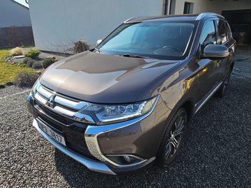 2,2 D,automat 4x4, androidauto