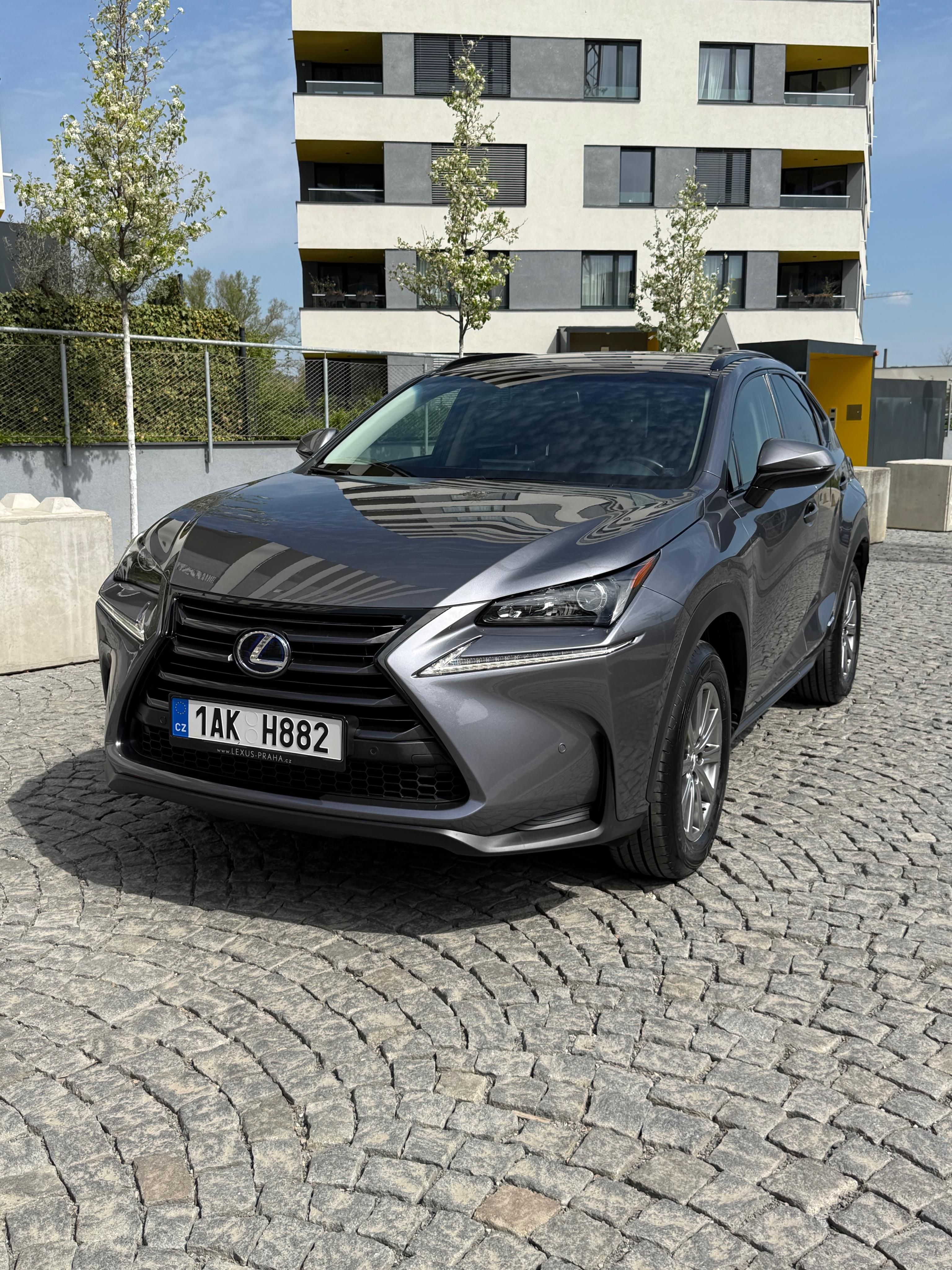 Lexus NX 300h, AWD, SERVIS LEXUS, DECHROM - fotka 4