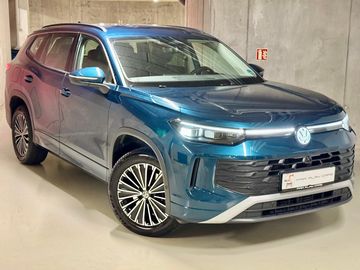 eTSI - 7Míst/Tažné/HD-Matrix/
