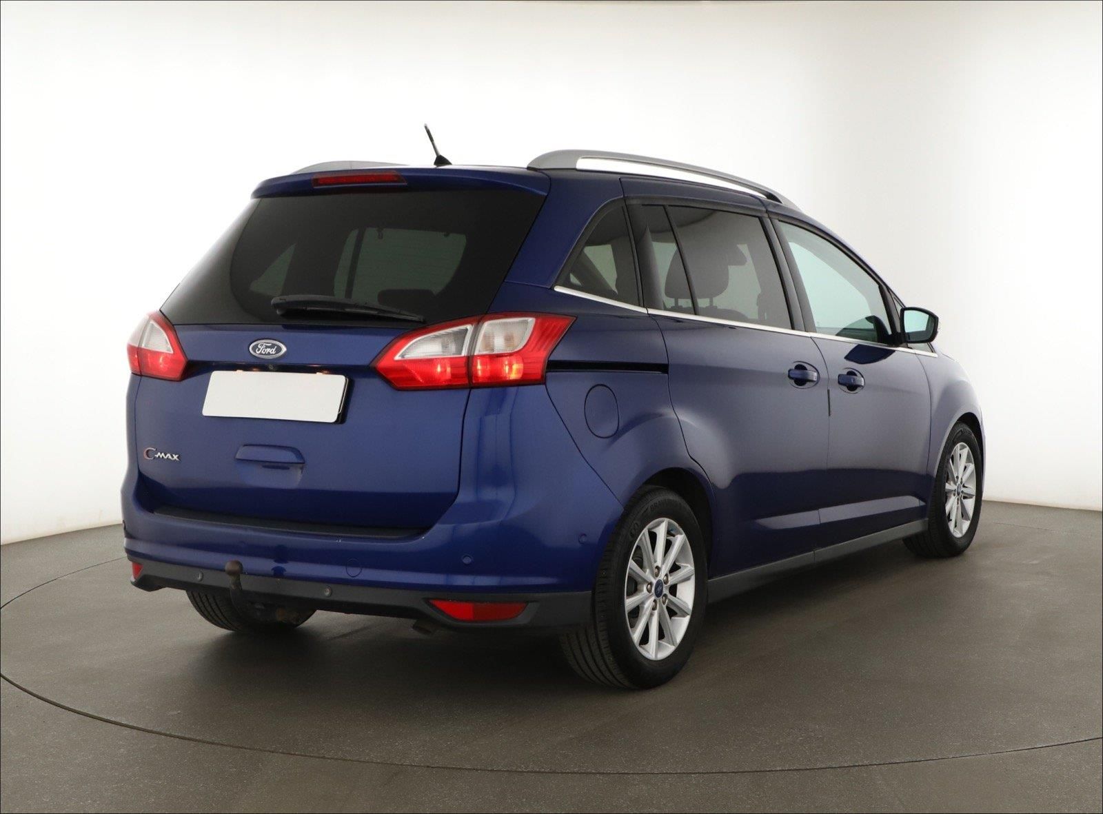 Ford Grand C-MAX, 2.0 TDCi, 7 míst, Kůže, Navi - fotka 5
