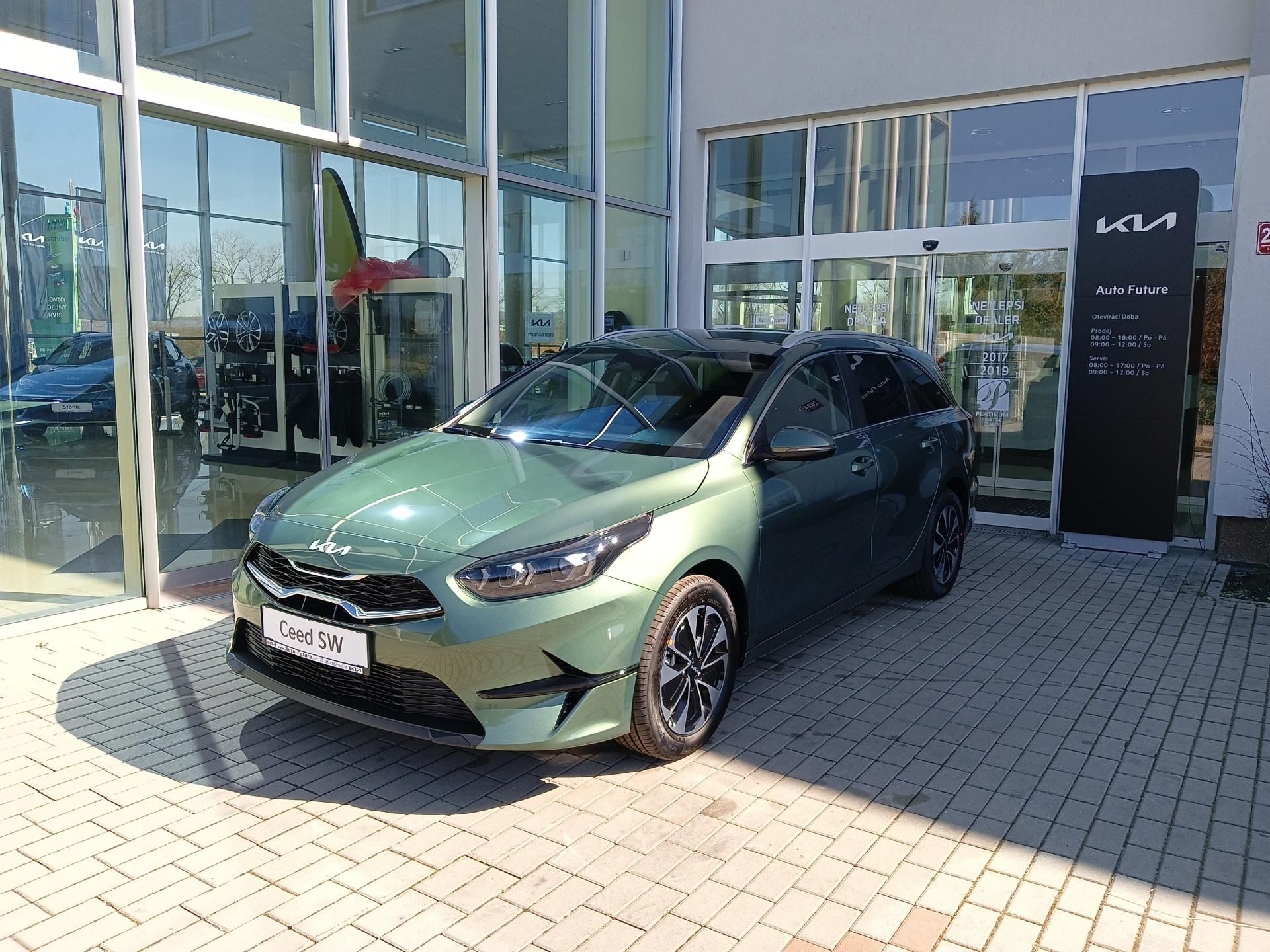 Kia Cee´d SW, 1.5 T-GDi 7DCT TOP