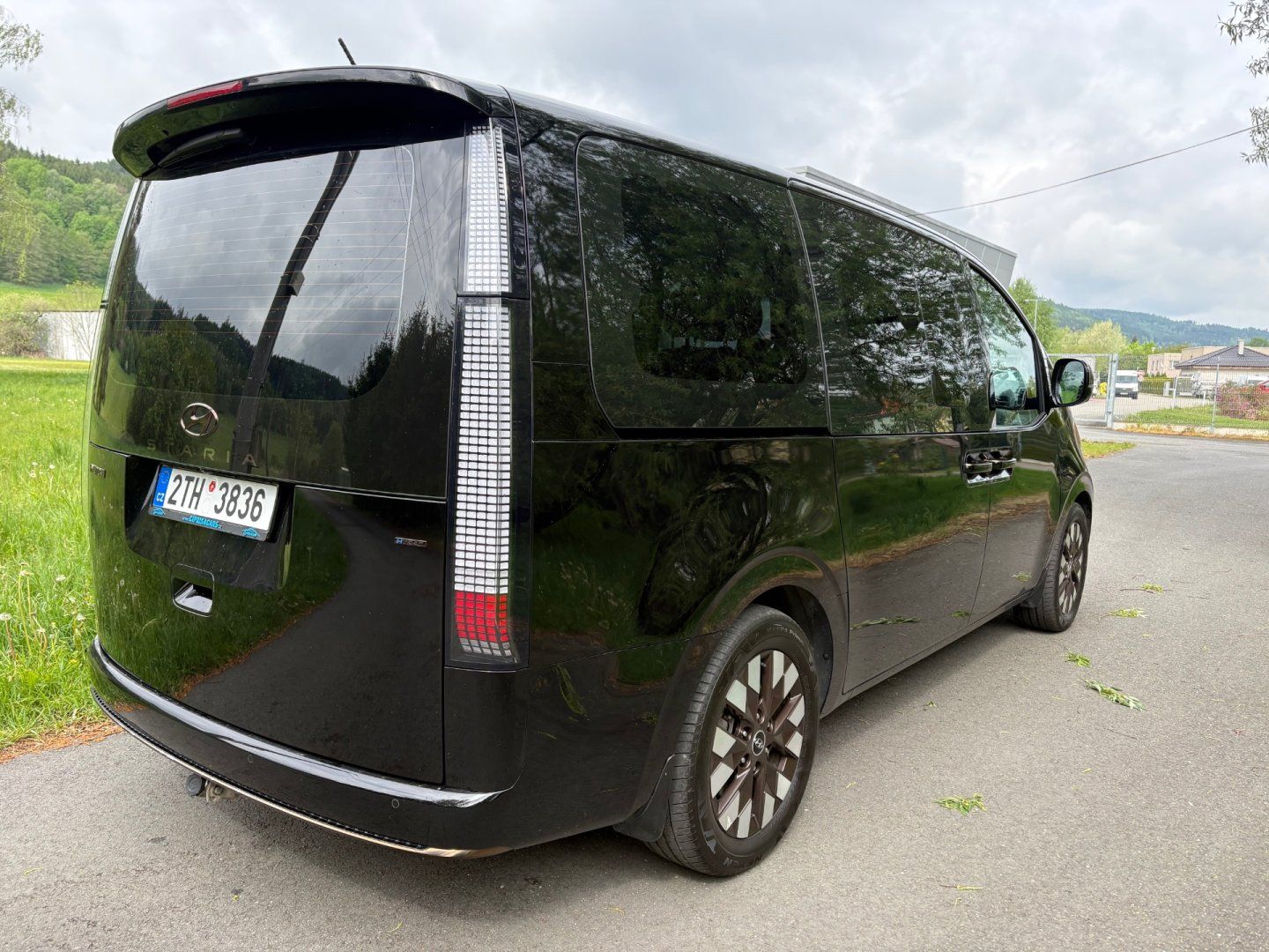 Hyundai Staria, 2.2CRDi 1.mCZ DPH CZ 4x4 Tažné - fotka 5