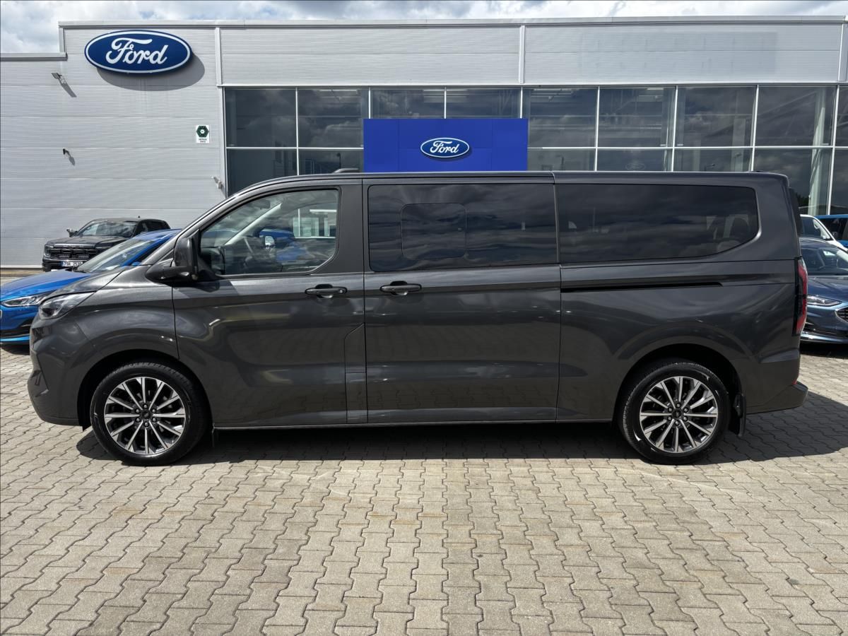 Ford Tourneo Custom, 2,0 EcoBlue 125kW Titanium X - fotka 2