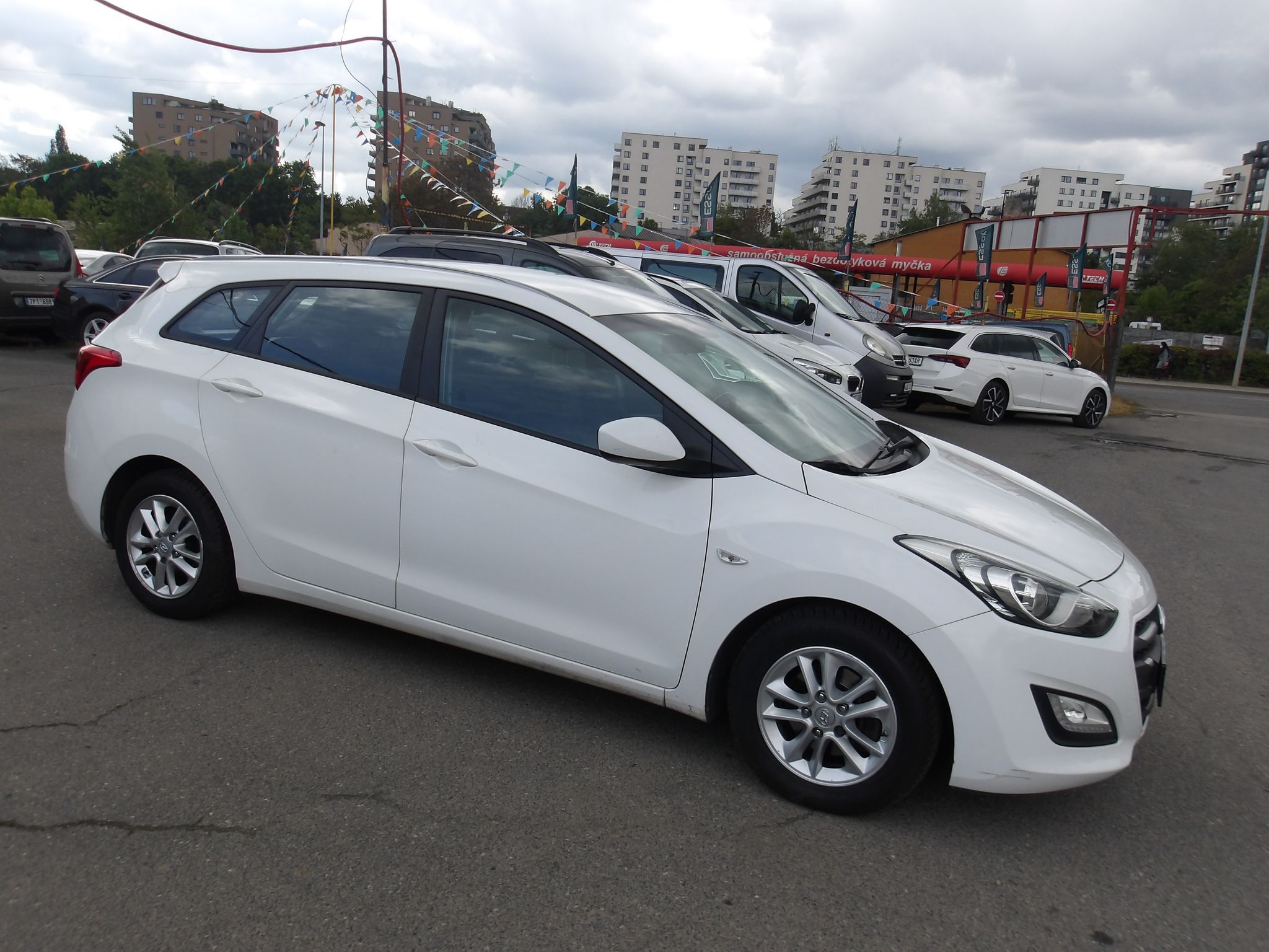 Hyundai i30, 1,6i ČR - fotka 6