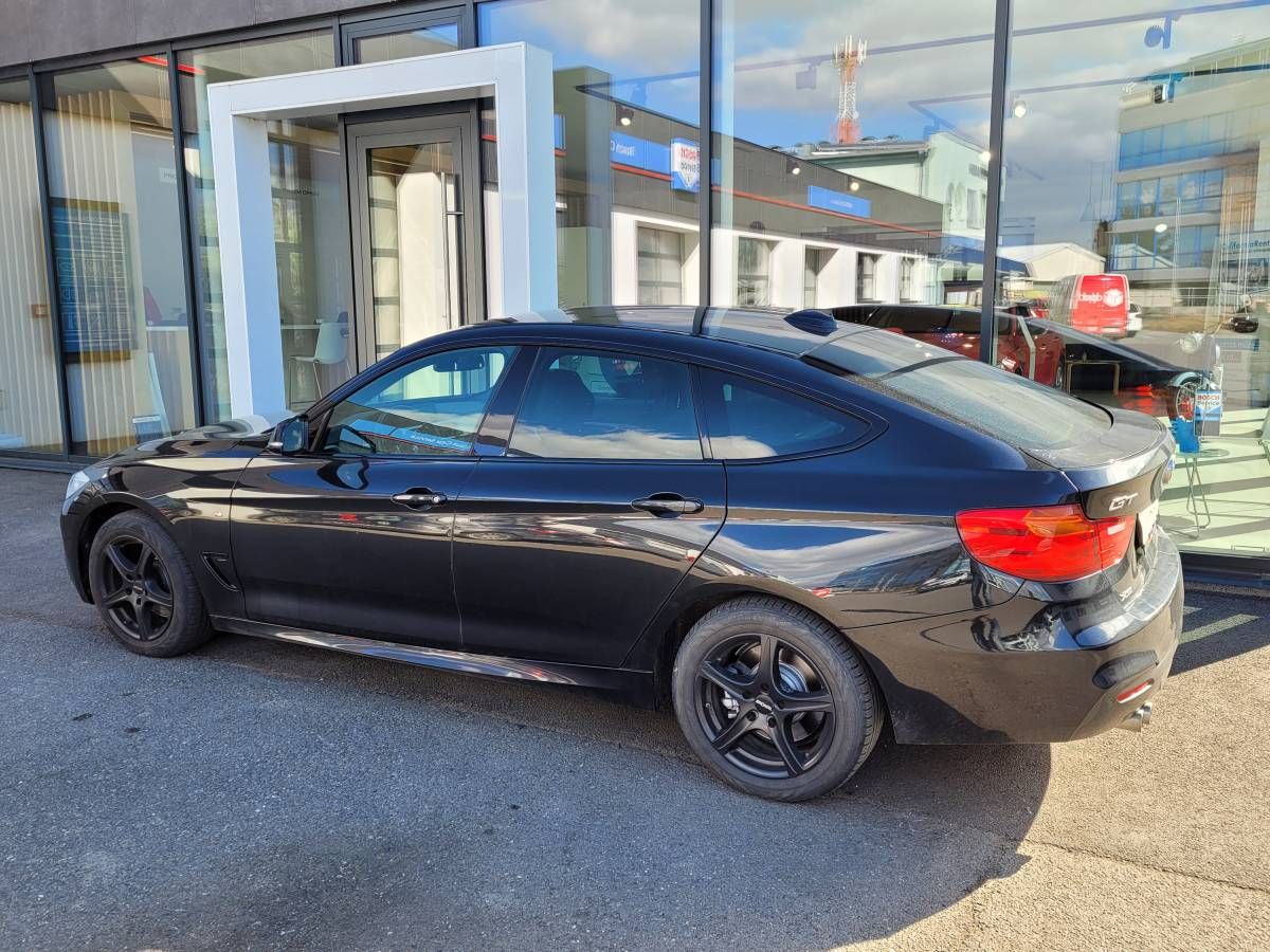 BMW Řada 3, 330d GT M Paket - fotka 2