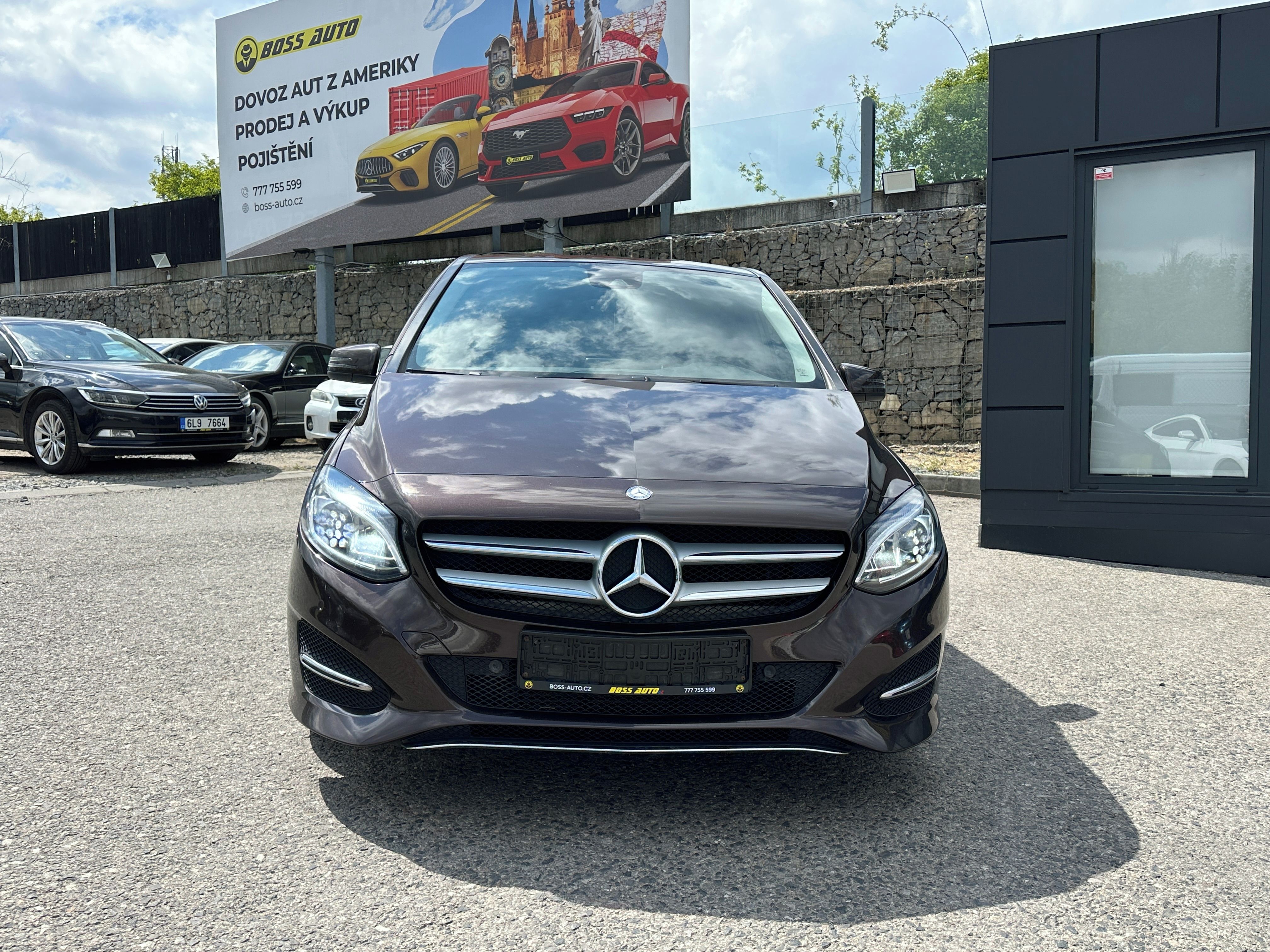 Mercedes-Benz Třídy B, Mercedes-Benz B 220 D 2016 - fotka 2