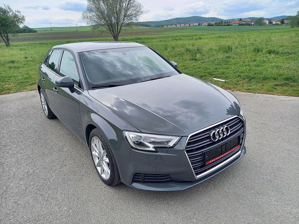 Audi A3, 1.6TDi Sportback 85kW DSG - fotka 2