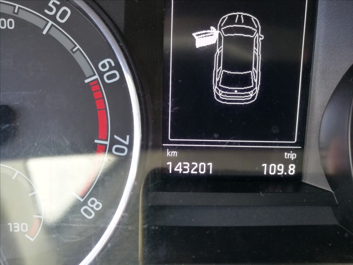 Škoda Rapid, 1,0 TSi Ambition - fotka 6