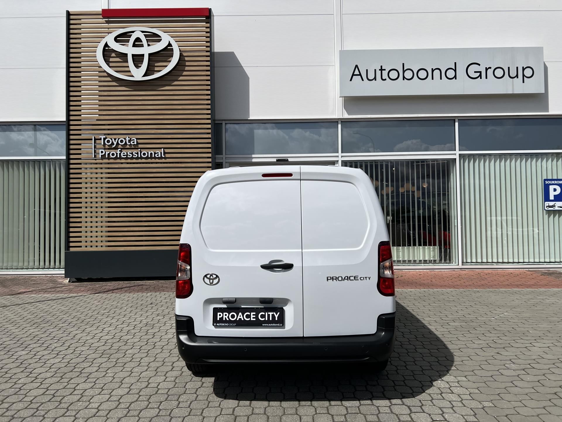 Toyota Proace City, 1.5D 6MT Active 2S - fotka 5