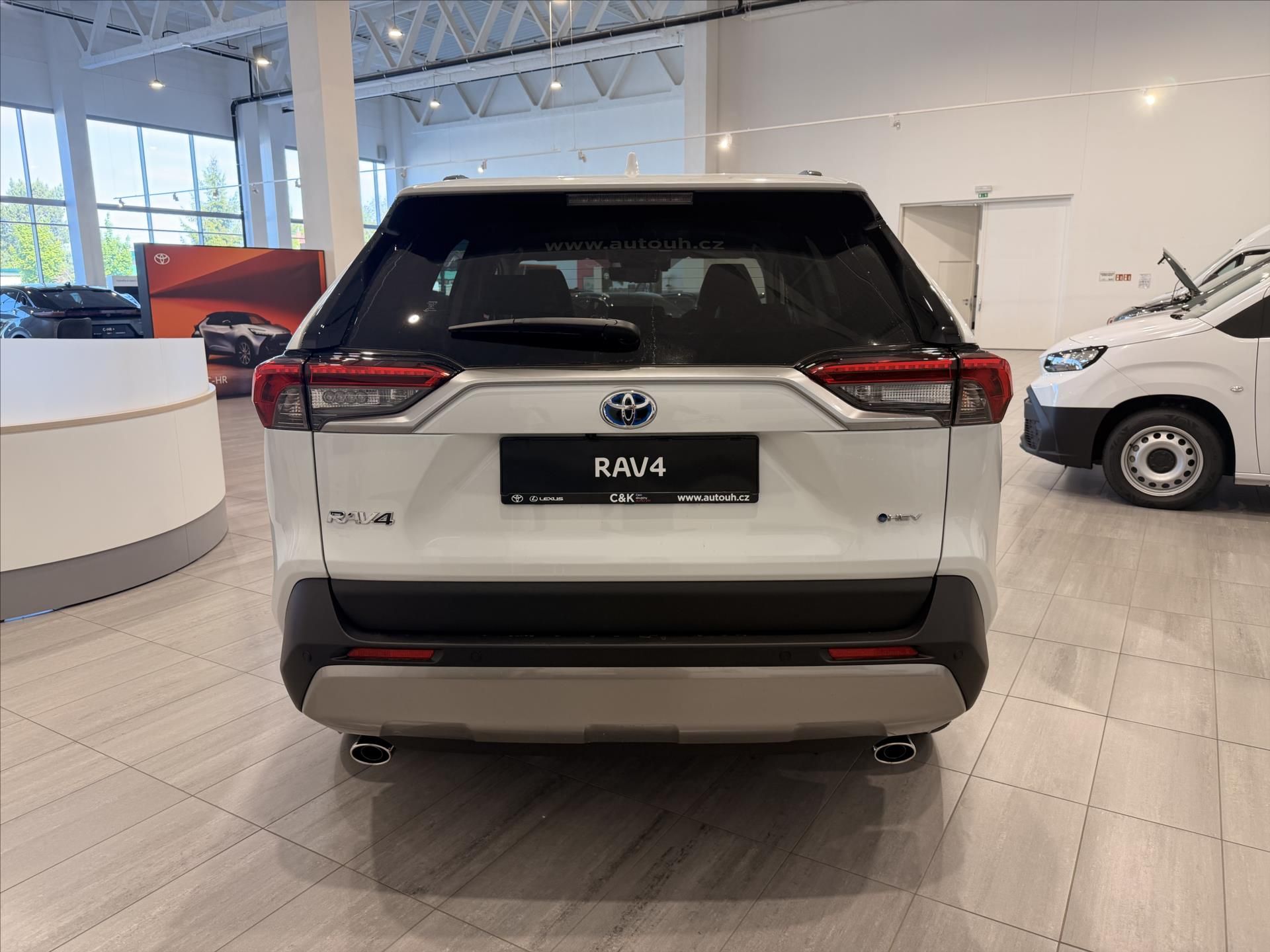 Toyota Rav4, Executive  2.5  HEV (178k) 4X4 - fotka 4