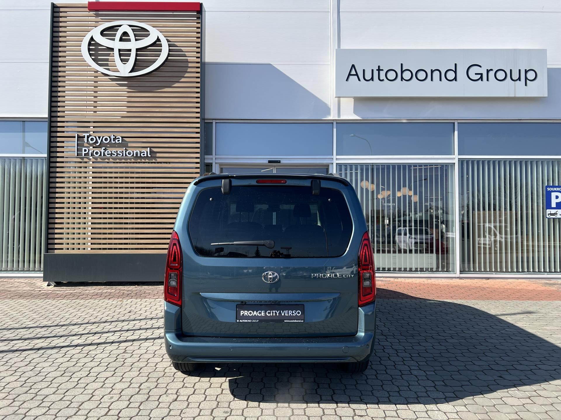 Toyota Proace City Verso, 1.5D 8AT Family 7S CAMPING - fotka 5