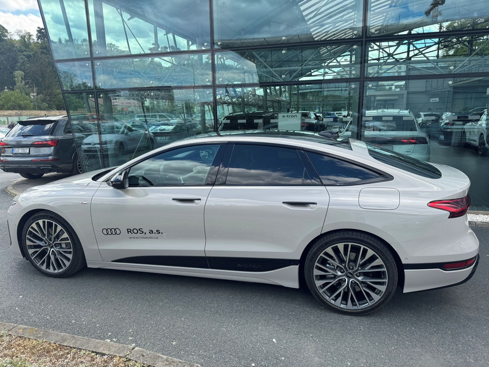 Audi A6, Sportback e-tron quattro - fotka 3