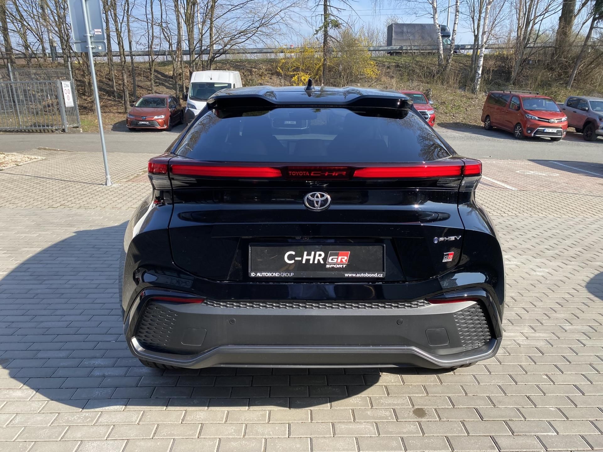 Toyota C-HR, 2.0 PHEV GR Sport Dynamic - fotka 5