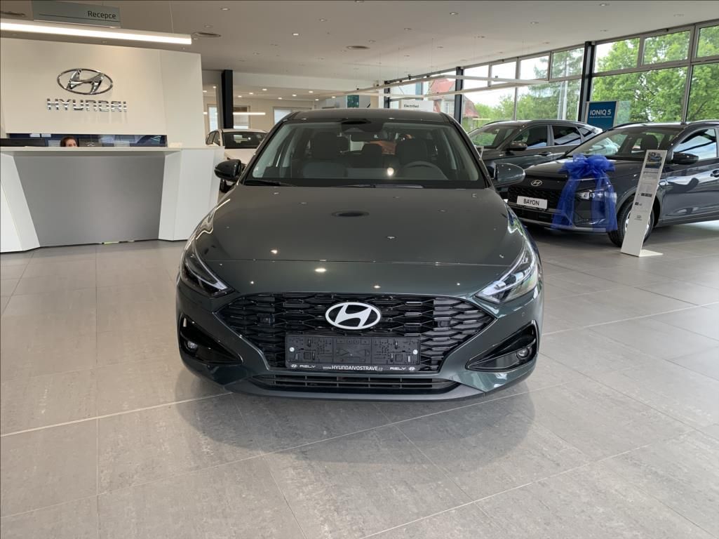 Hyundai i30, 1,5 i CVVT 71kW MT COMFORT - fotka 2