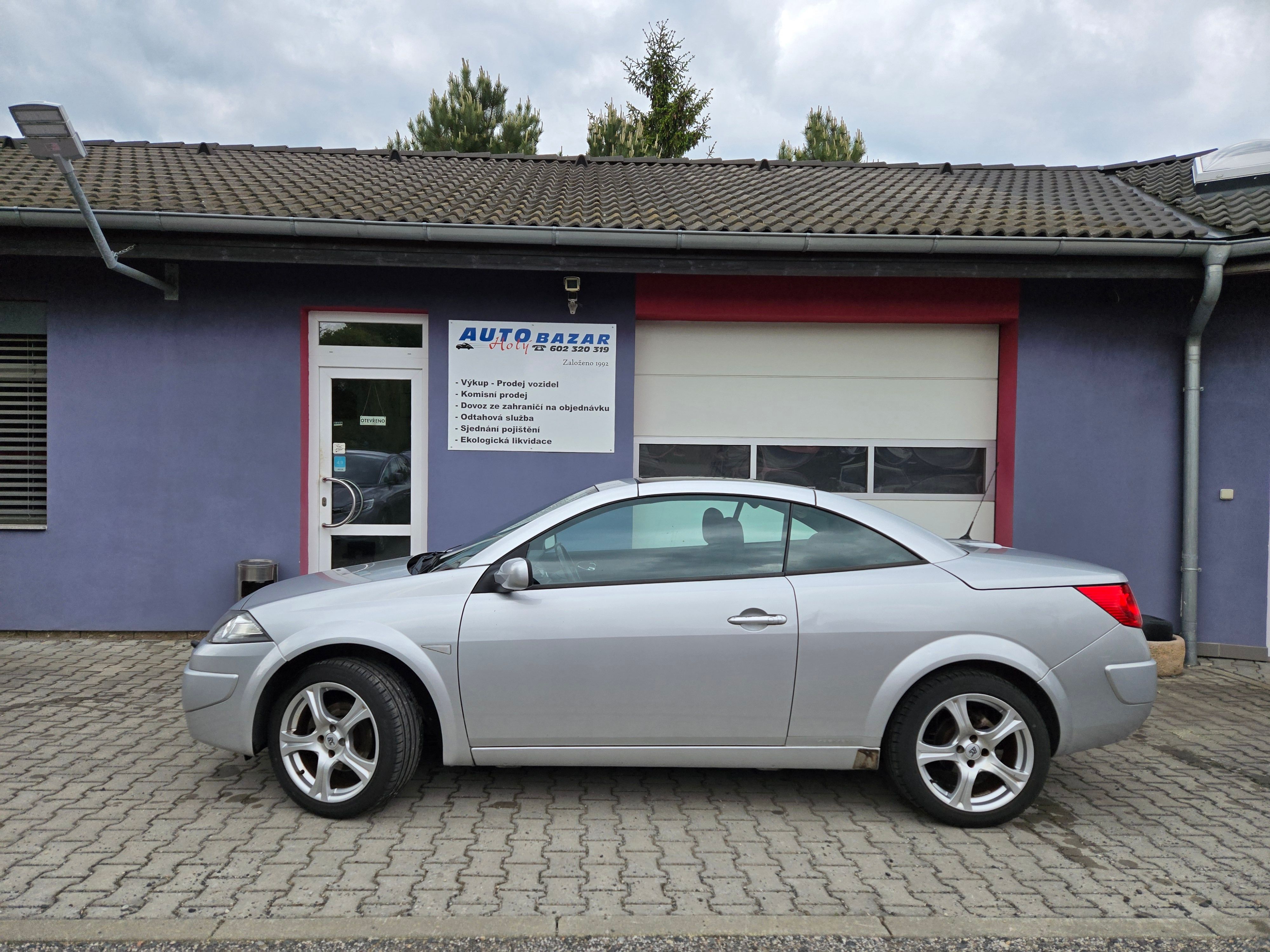 Renault Mégane, Cabrio2,0 16V KARMANN+zim.kola - fotka 3